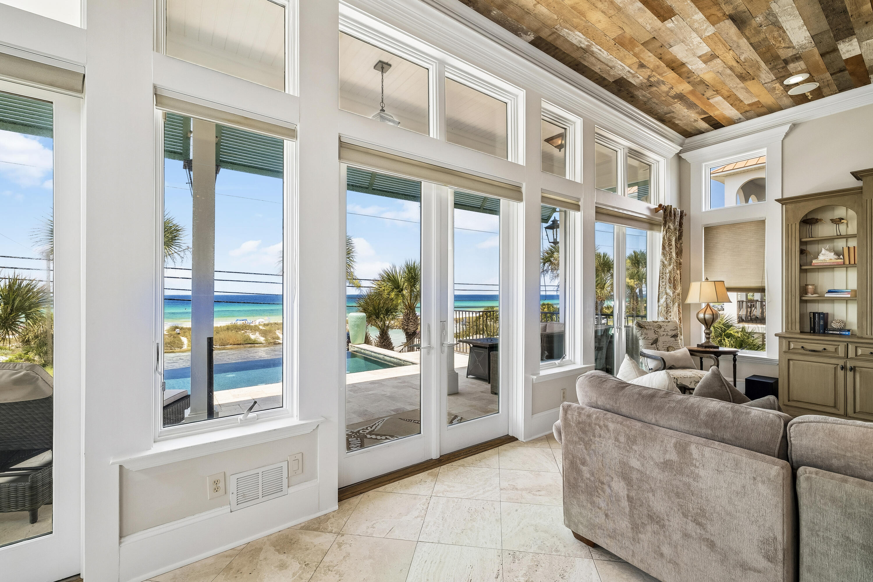 LAGUNA BEACH - Residential