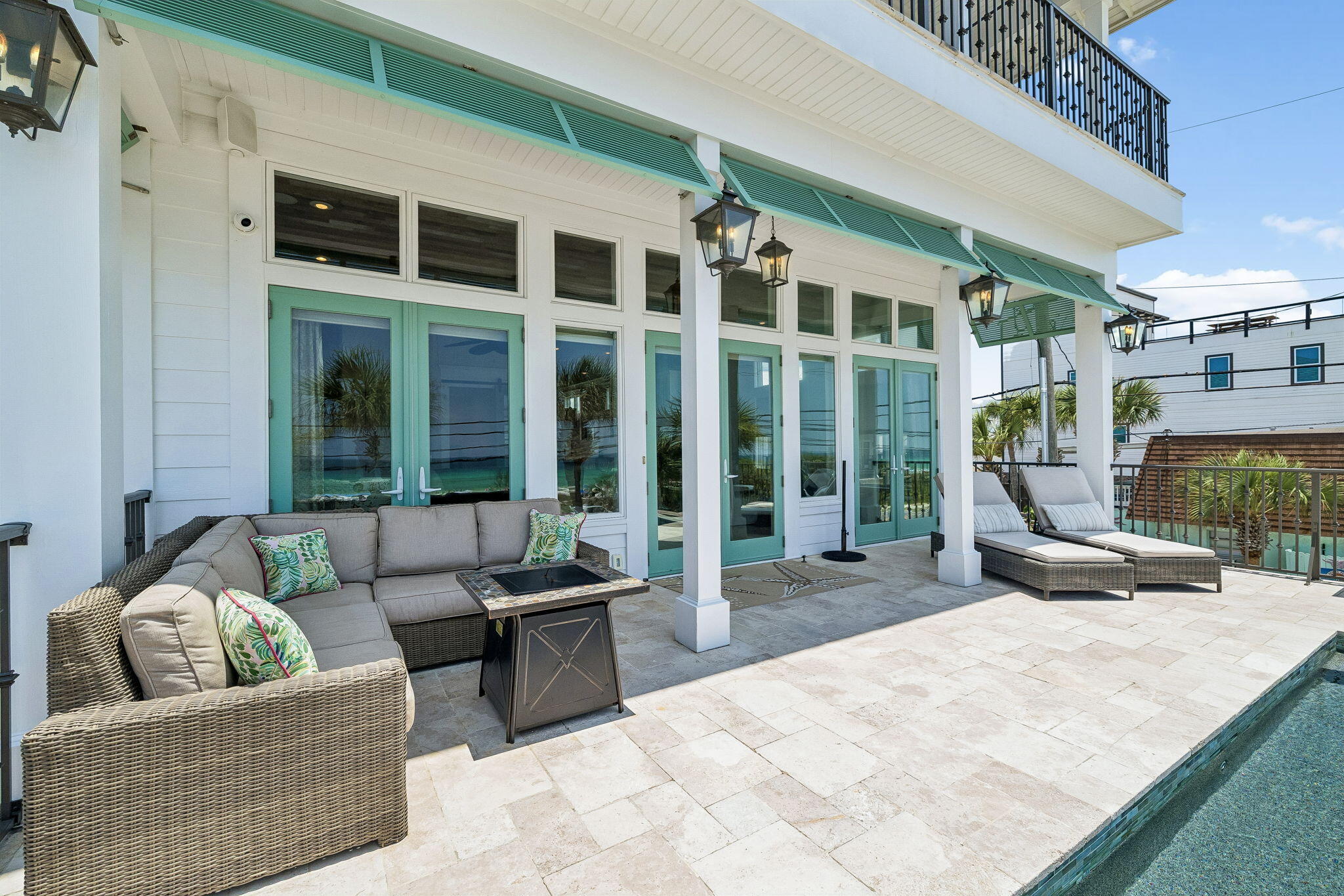 LAGUNA BEACH - Residential