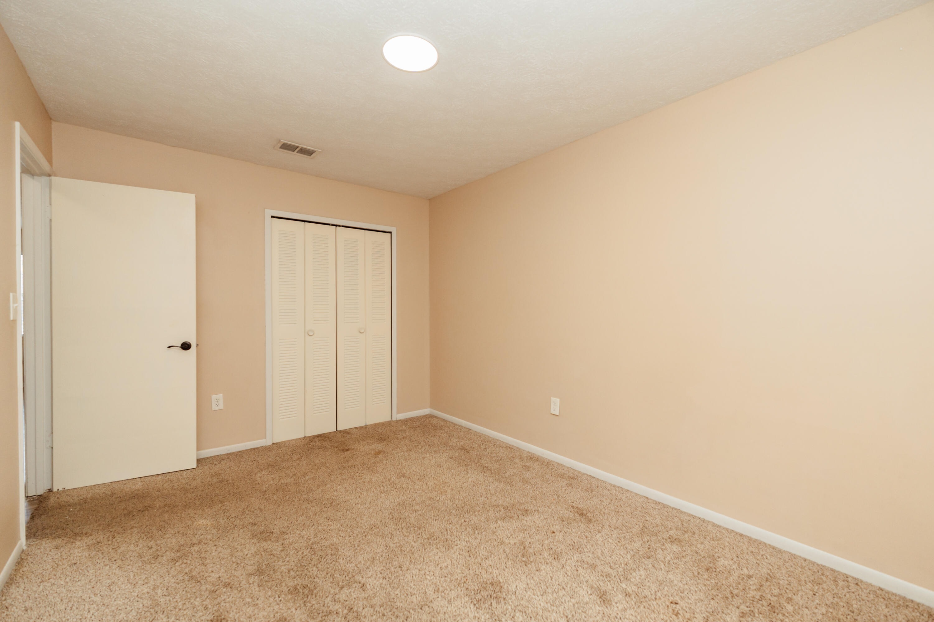 BAY BREEZE - Residential Lease
