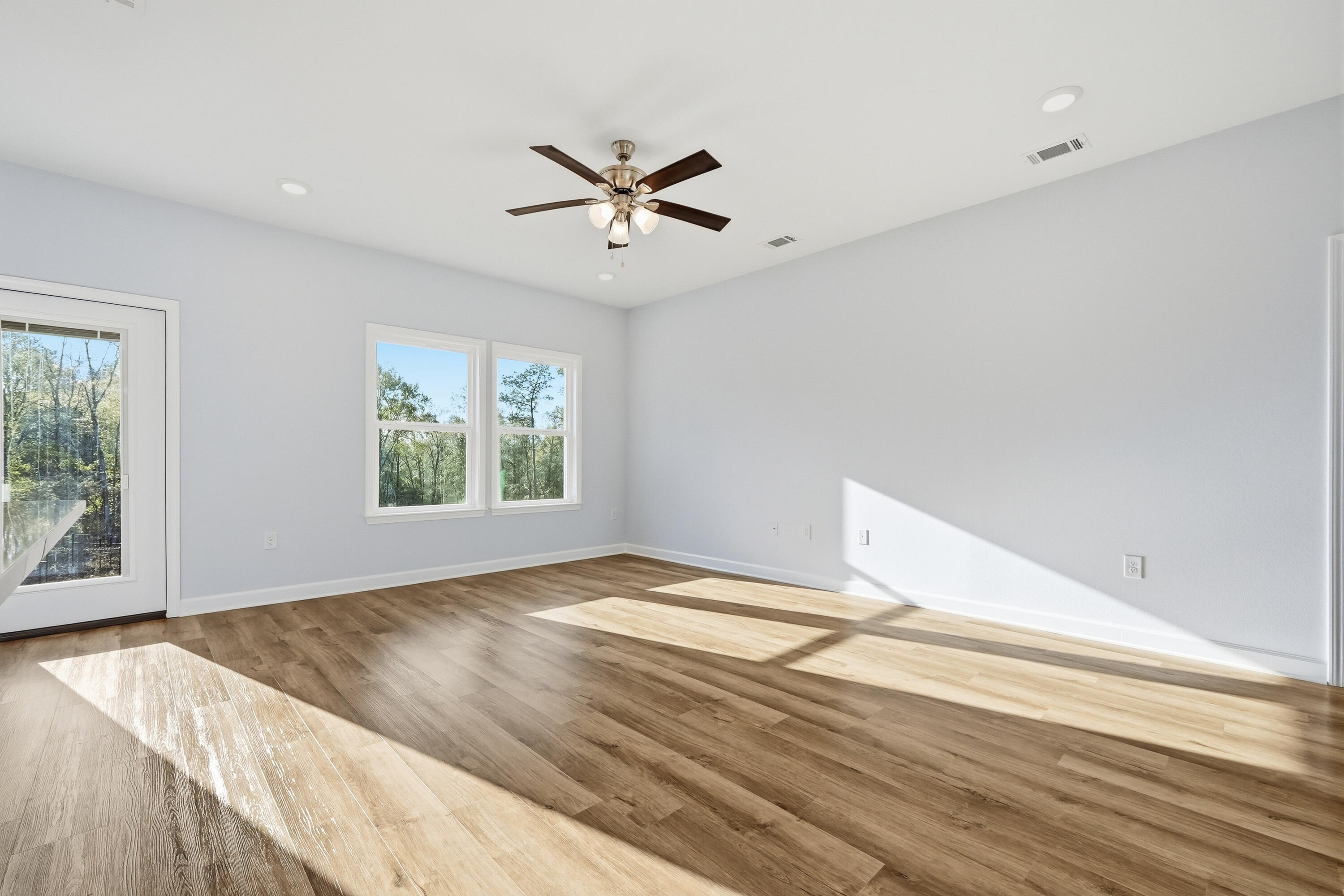 SOUTHERNAIRE S/D - Residential