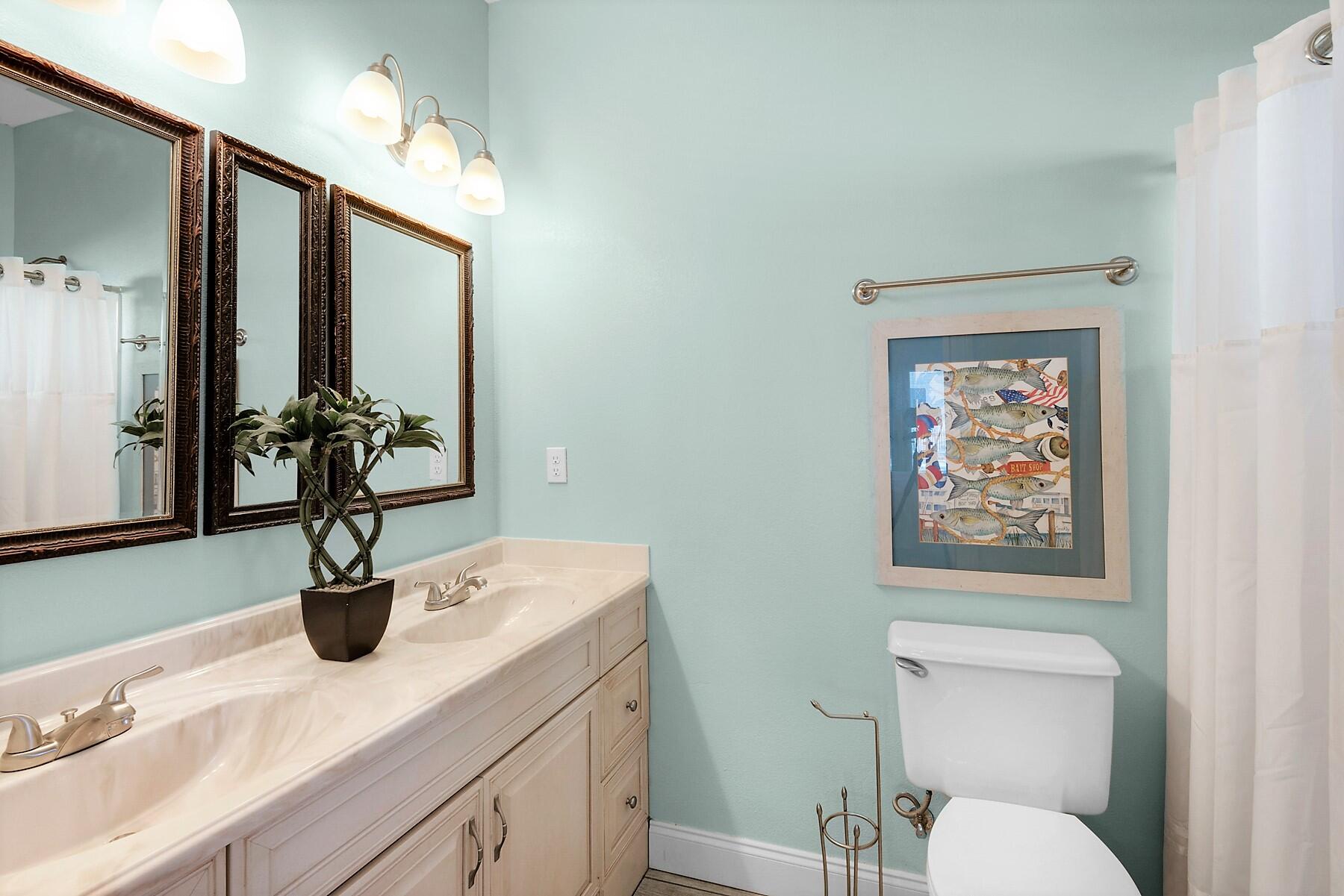 CRYSTAL BEACH - Residential