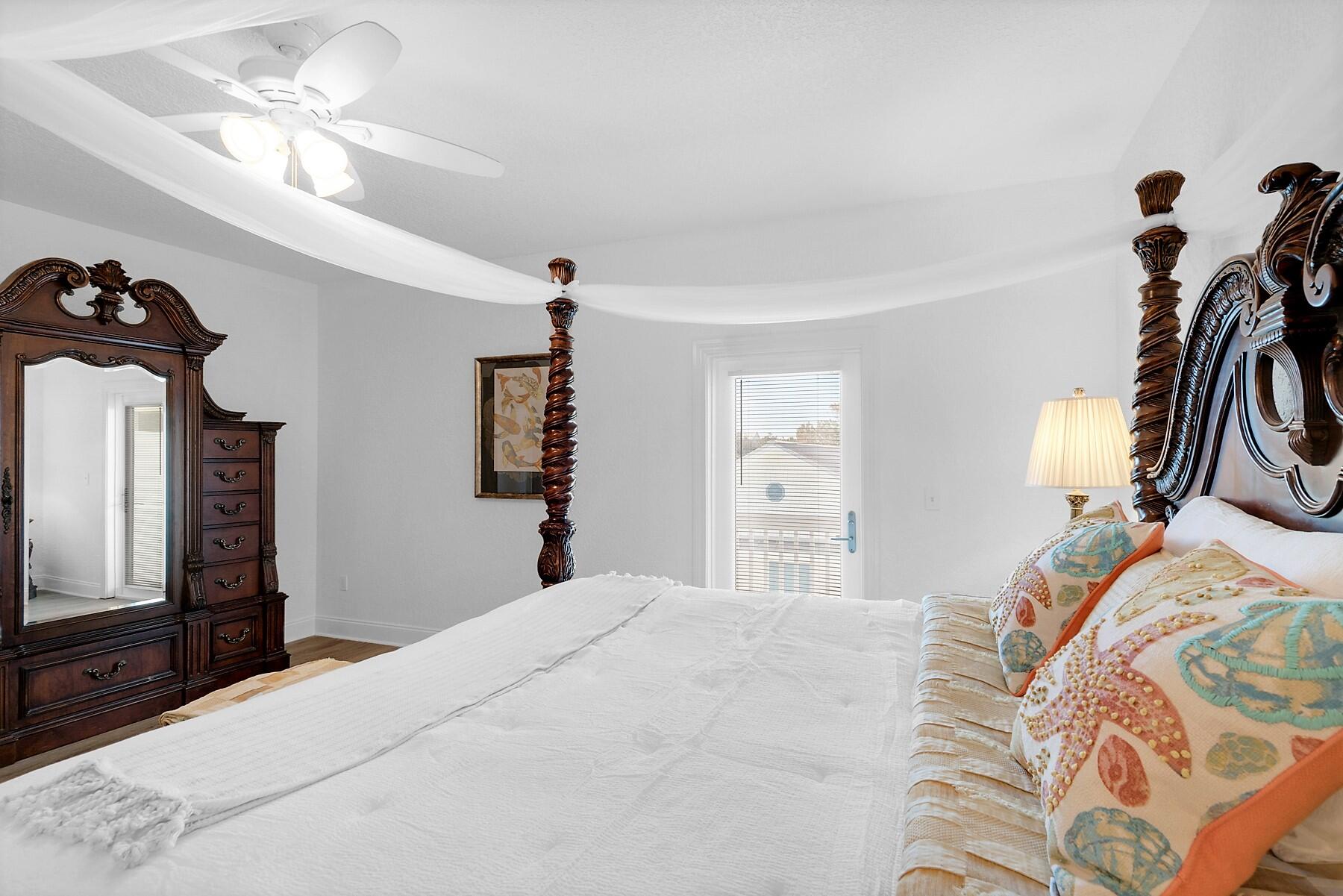 CRYSTAL BEACH - Residential