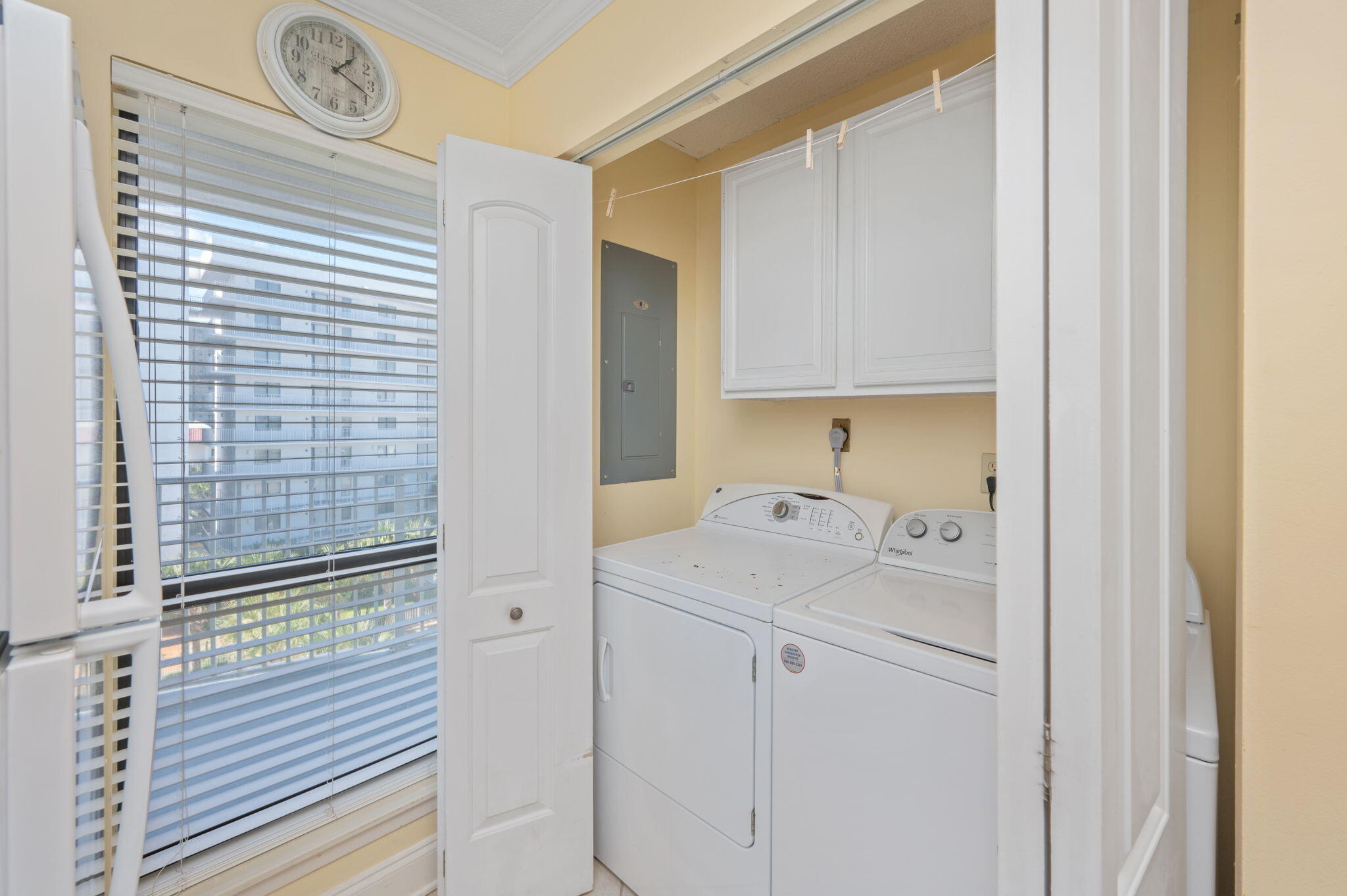 MAINSAIL CONDO PH 3 - Residential