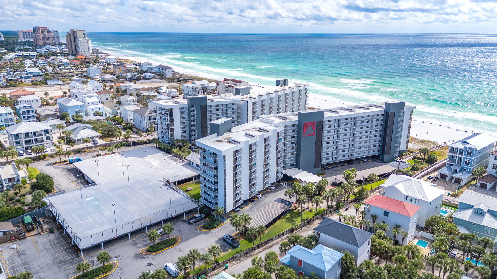 MAINSAIL CONDO PH 3 - Residential