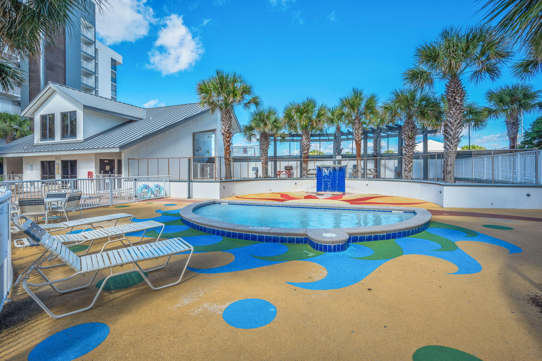 MAINSAIL CONDO PH 3 - Residential