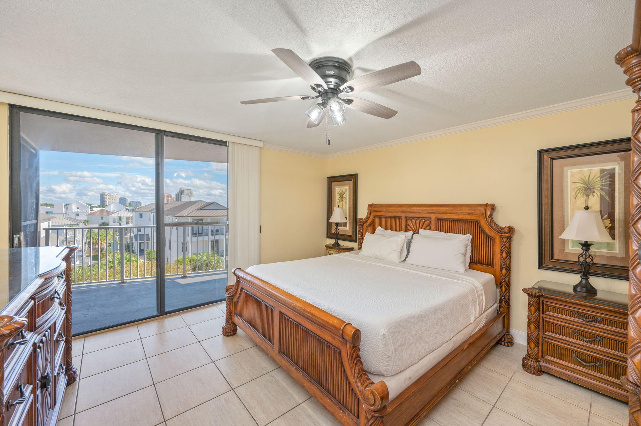 MAINSAIL CONDO PH 3 - Residential