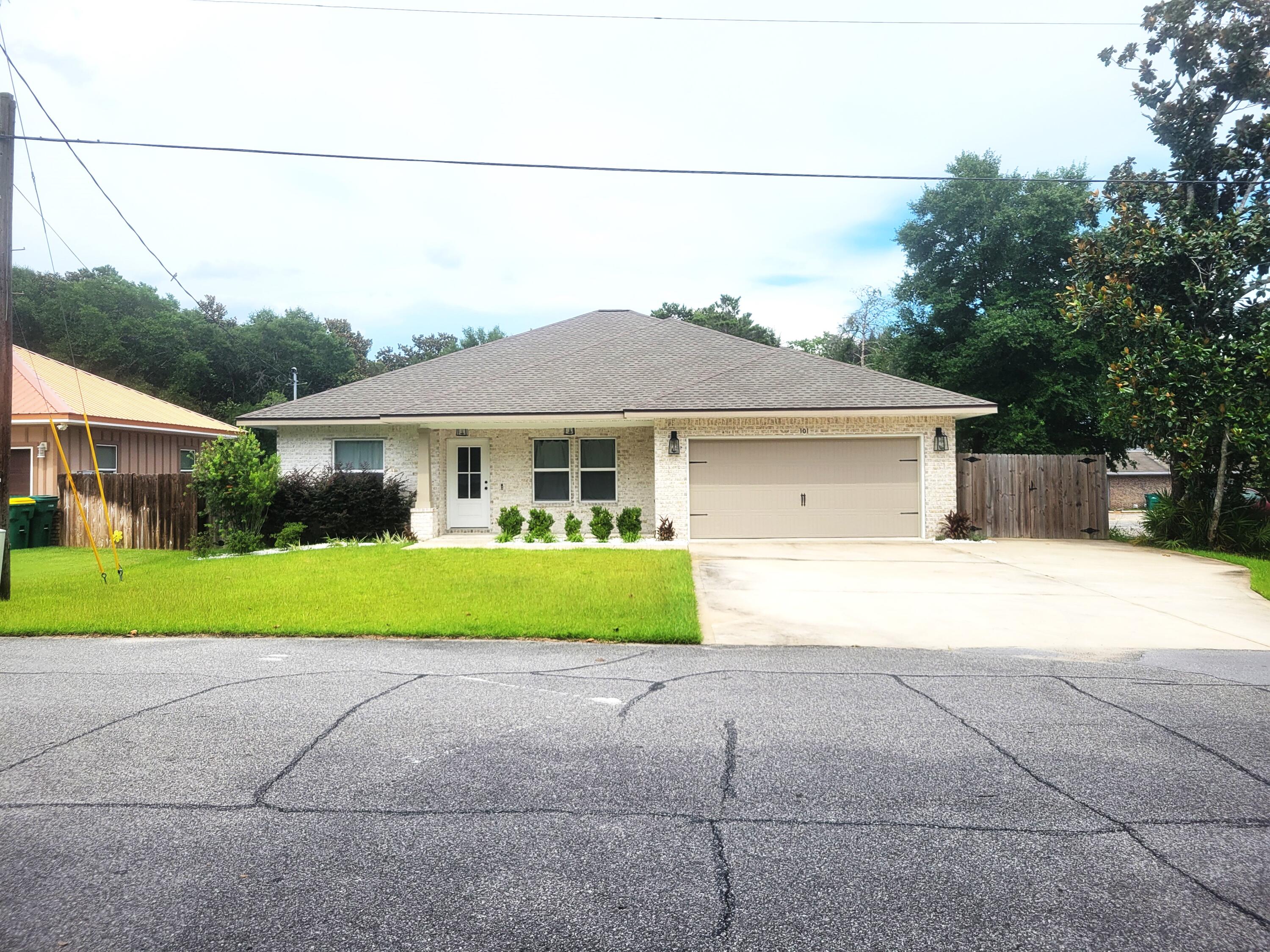 Beautiful 4 bd/2 ba with 2-car garage home built in 2023! Centrally located in Fort Walton Beach with schools and amenities in close proximity.  Approx 15 minutes to white sand beach in Okaloosa Island, Approx 10 mins to Eglin AFB south gate, and approx. 12 mins to Hurlburt Field east gate. Home has 9 ft ceilings with nice touches such as crown molding, LVP flooring, and nicely tiled bathrooms. The front of the dining room connects to the gourmet kitchen highlighting white cabinetry, granite countertops, a breakfast bar, and stainless appliances including a full-size refrigerator and freezer. The great room is at the front of the kitchen rounding out the home.  Elegantly landscaped with a well attached sprinkler system and timer. Public boat ramp right down the street.  Great home for a family, come see today! VA Assumable at 5.5%.

All listing information, including but not limited to square footage, lot size, and room dimensions, is deemed reliable but not guaranteed and should be independently verified by the buyer and/or buyer's agent.