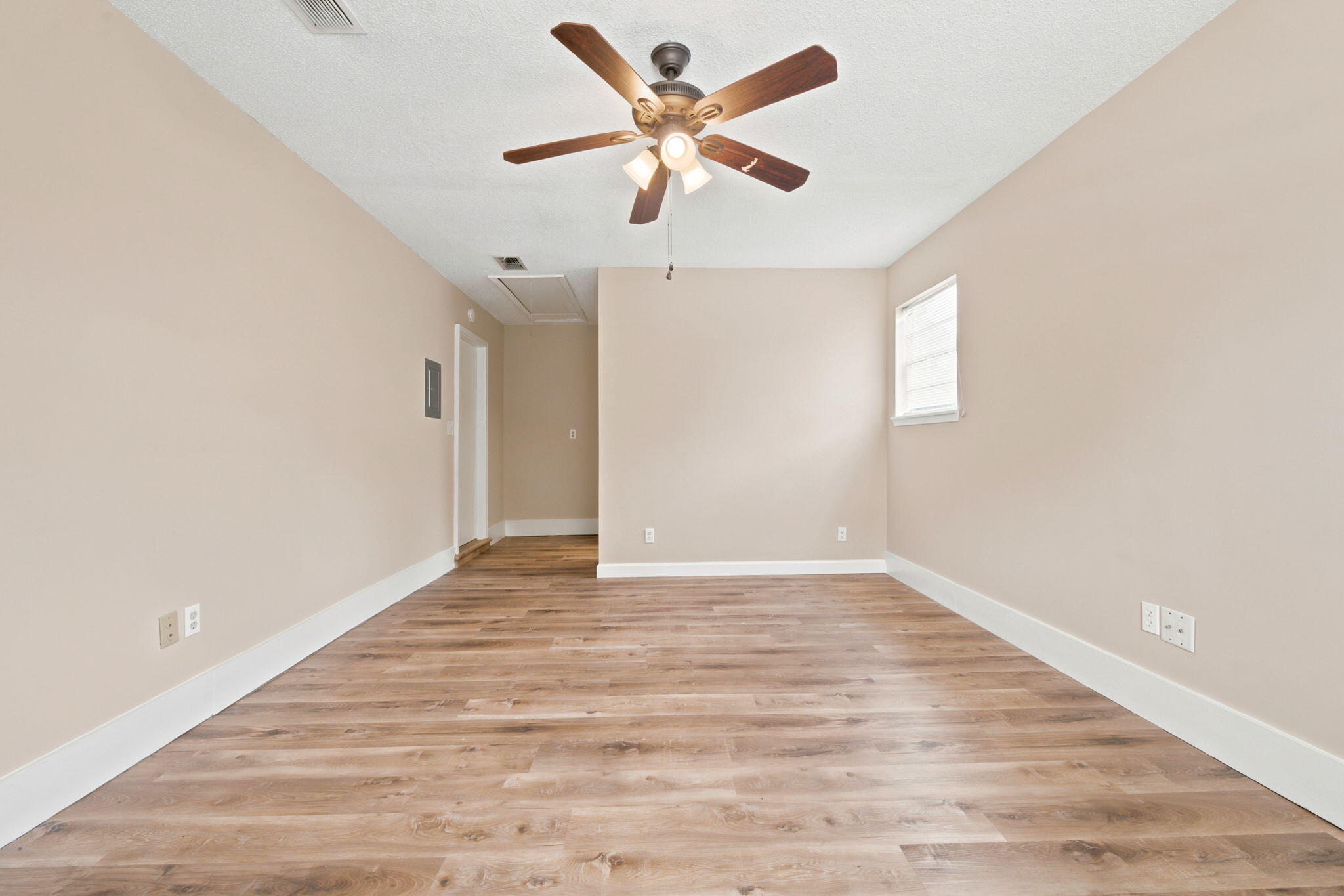 PINE MEADOWS - Residential