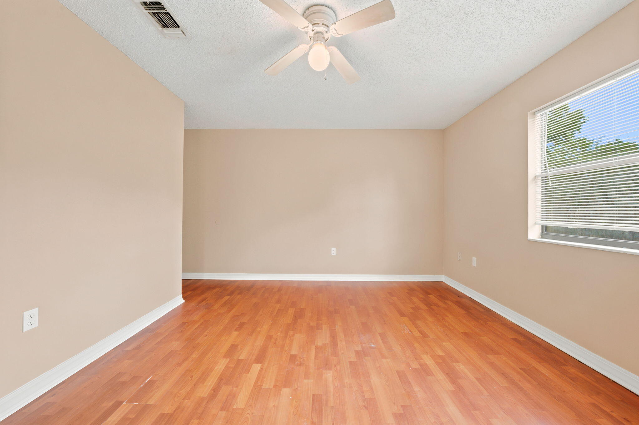 PINE MEADOWS - Residential