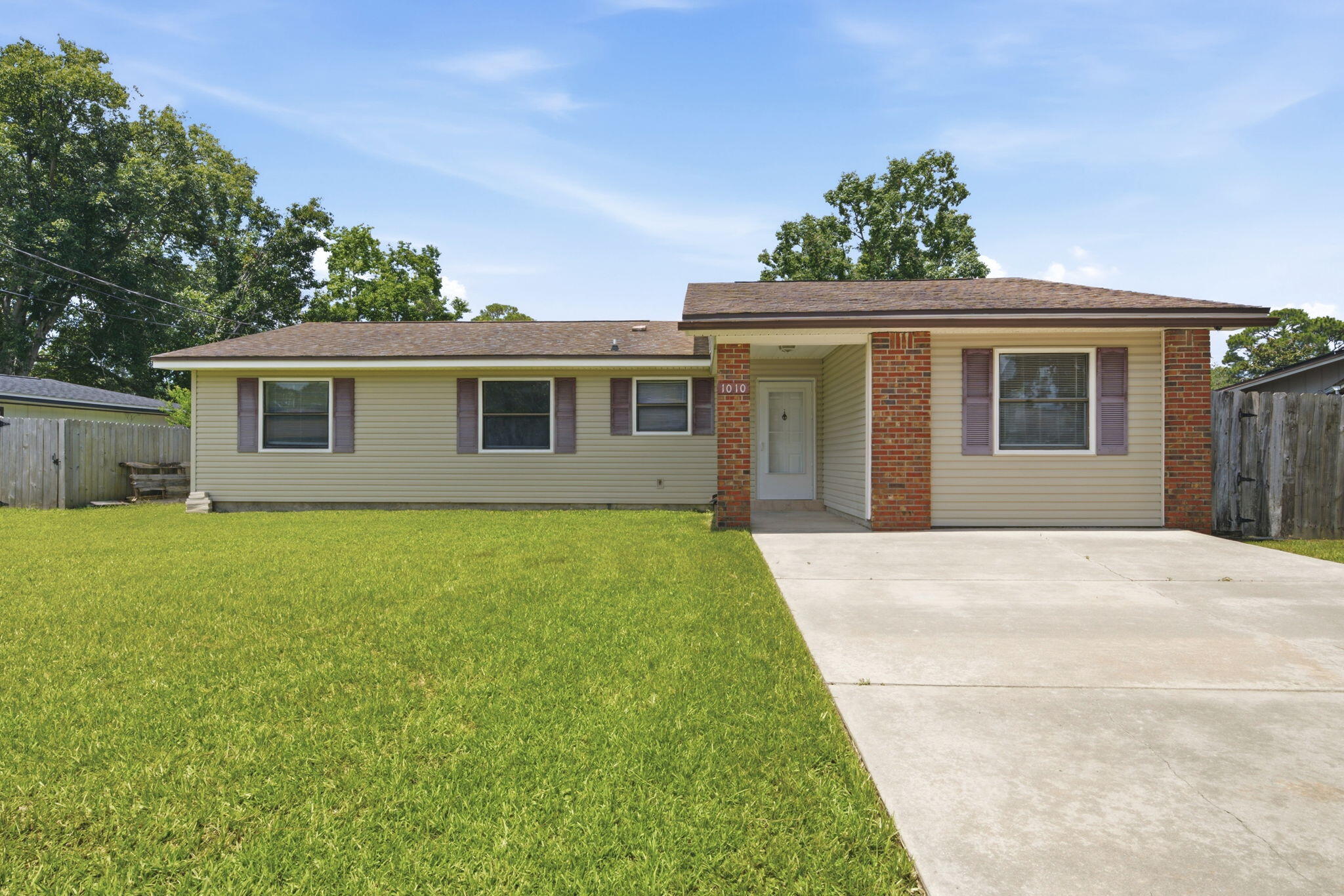 Welcome home to this move-in-ready 3 bedroom, 2 bathroom, ranch-style home - nestled on a cul de sac in the Pine Meadows neighborhood in Fort Walton Beach. Excellent location for Eglin AFB or Hurlburt Field! With no HOA! Convenient to shopping, dining, and just minutes away from the Emerald Coast beaches! Offering a functional split floor plan with 3 bedrooms, 2 bathrooms, and a versatile, oversized bonus room - perfect for a secluded home office, second living space, playroom, or a cozy den. The kitchen features granite countertops and flows right into the dining area. The large living room is the center of the home and has french doors leading to the open patio overlooking the large, fully fenced-in backyard. Schedule your showing today!