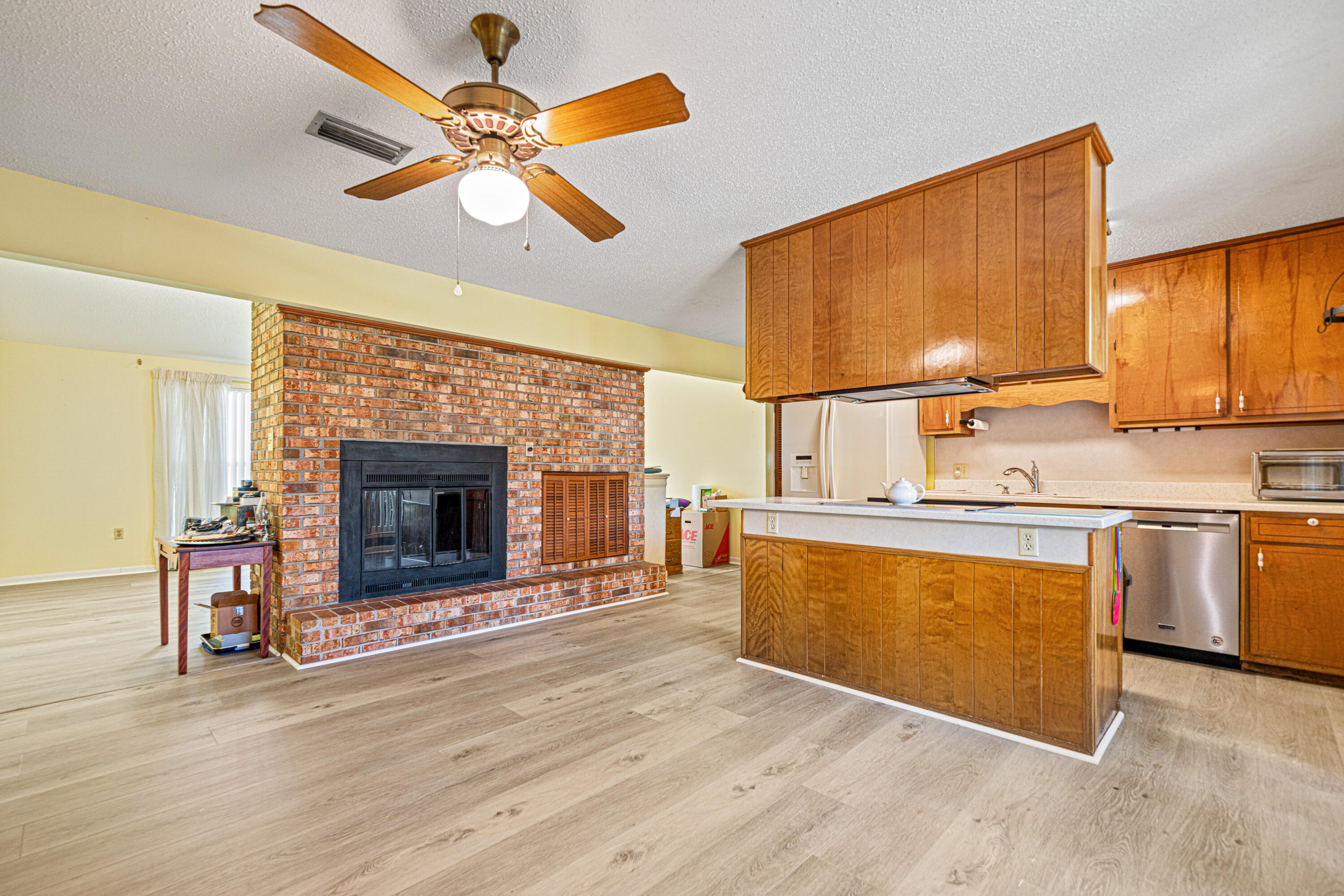 BAY GROVE - Residential