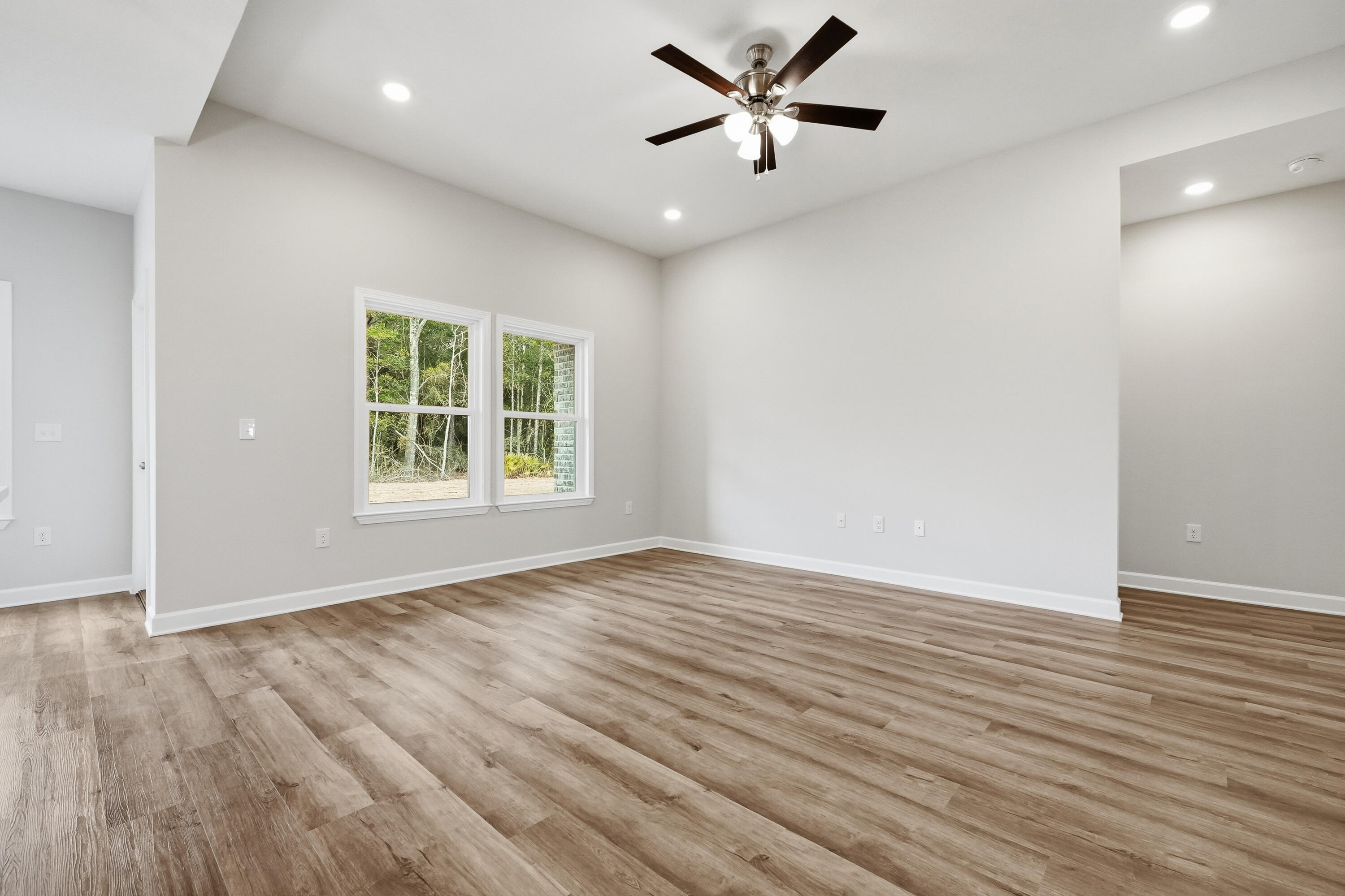 SOUTHERN CHARM - Residential