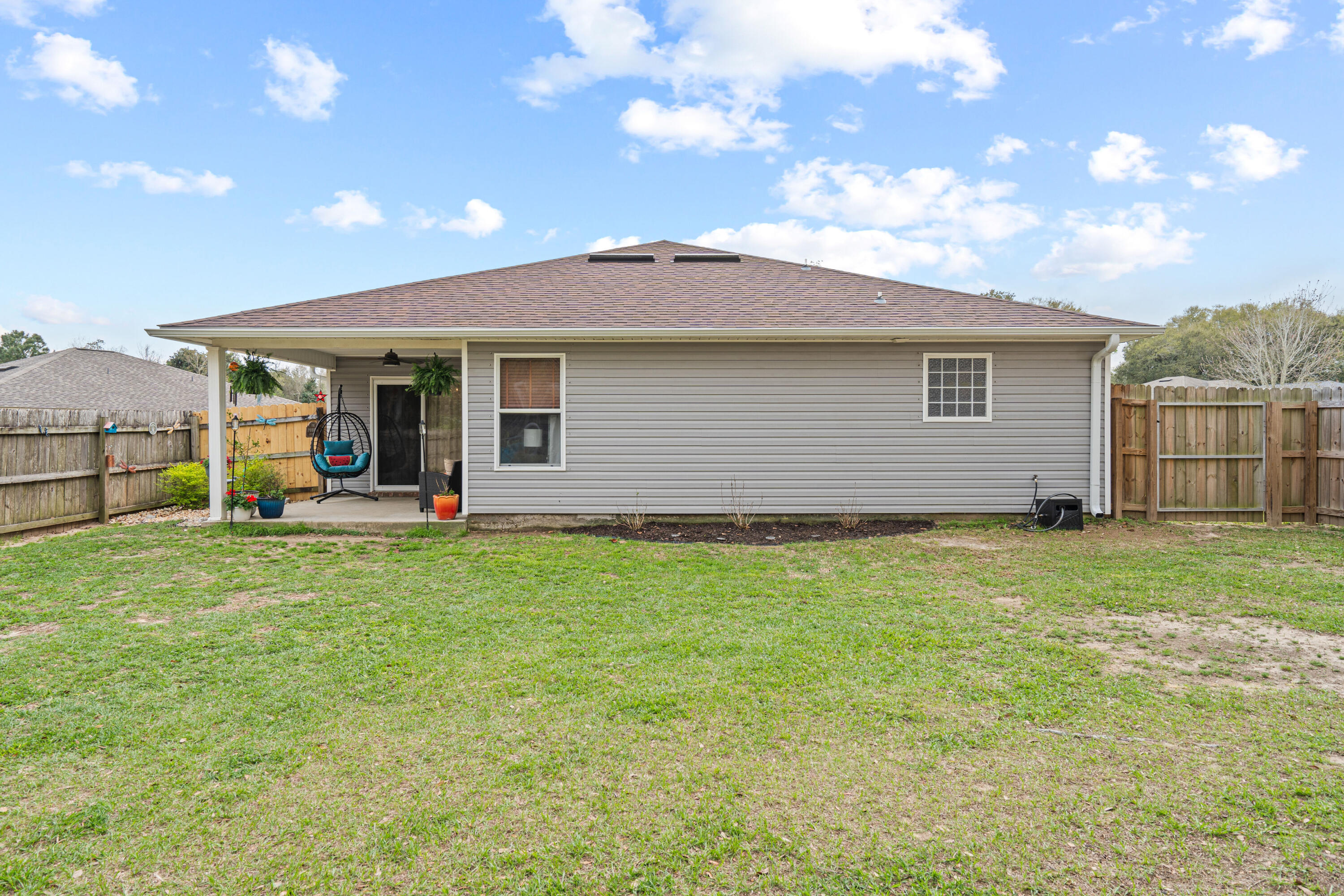 LOST CREEK - Residential