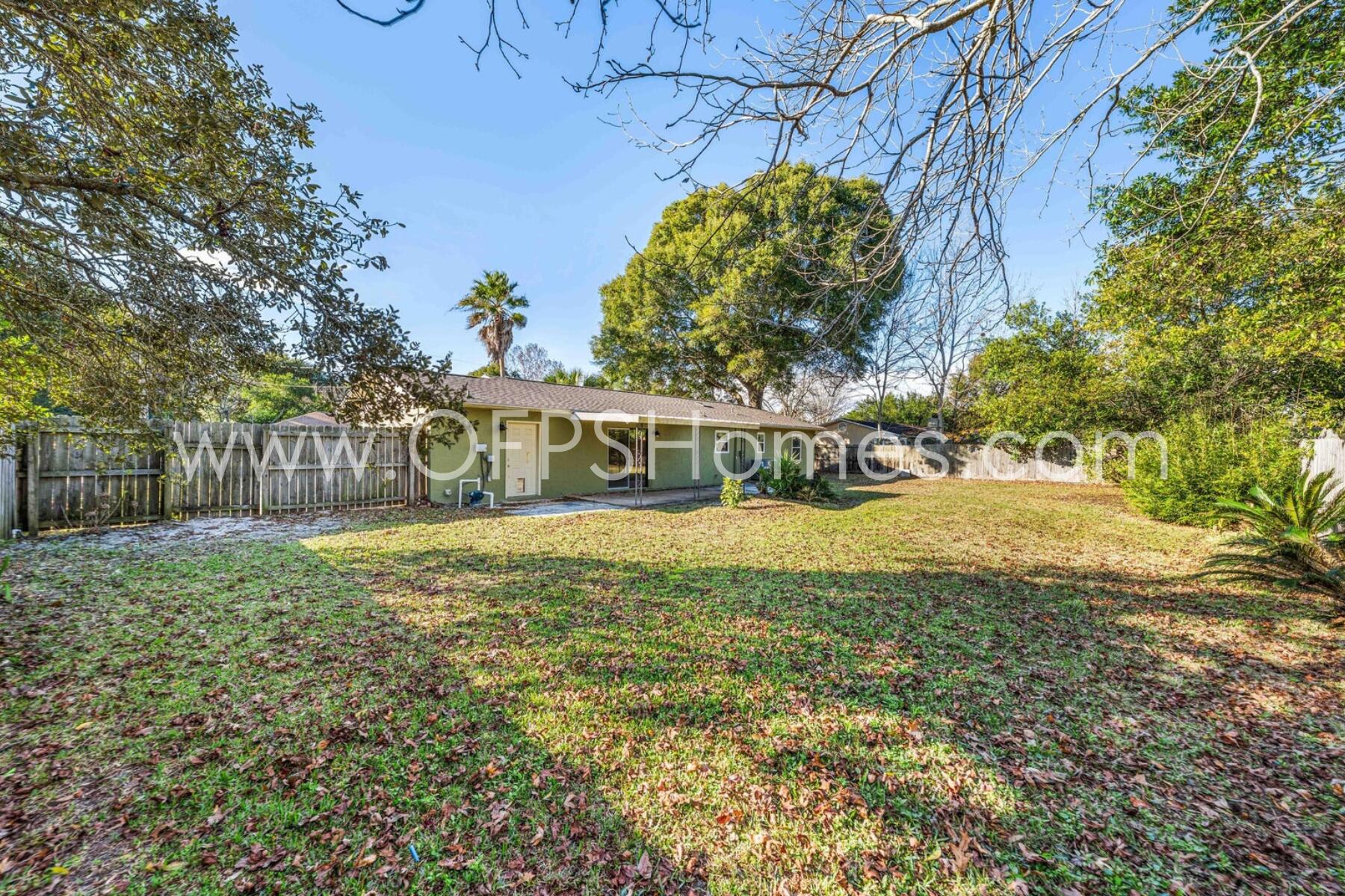 EASTWOOD - Residential Lease