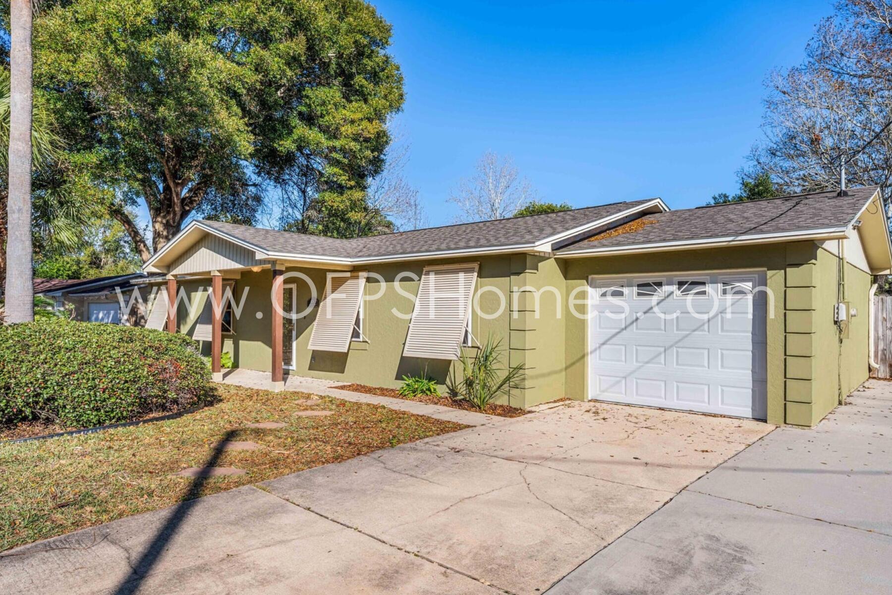 EASTWOOD - Residential Lease