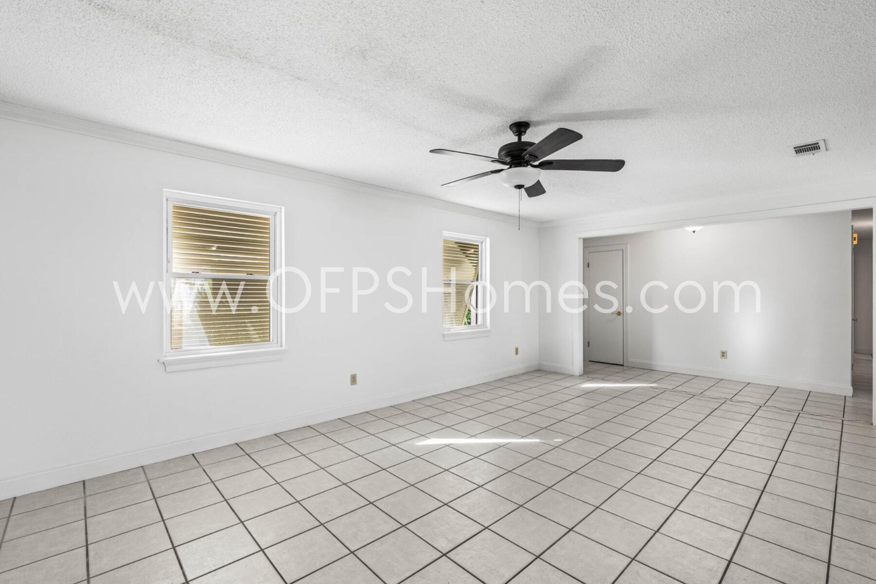 EASTWOOD - Residential Lease