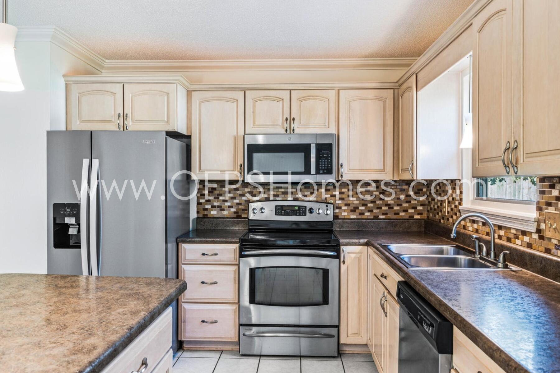 EASTWOOD - Residential Lease