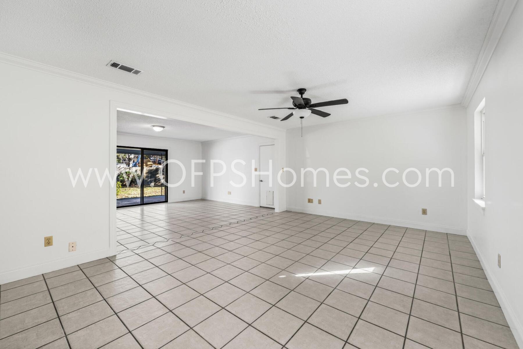 EASTWOOD - Residential Lease