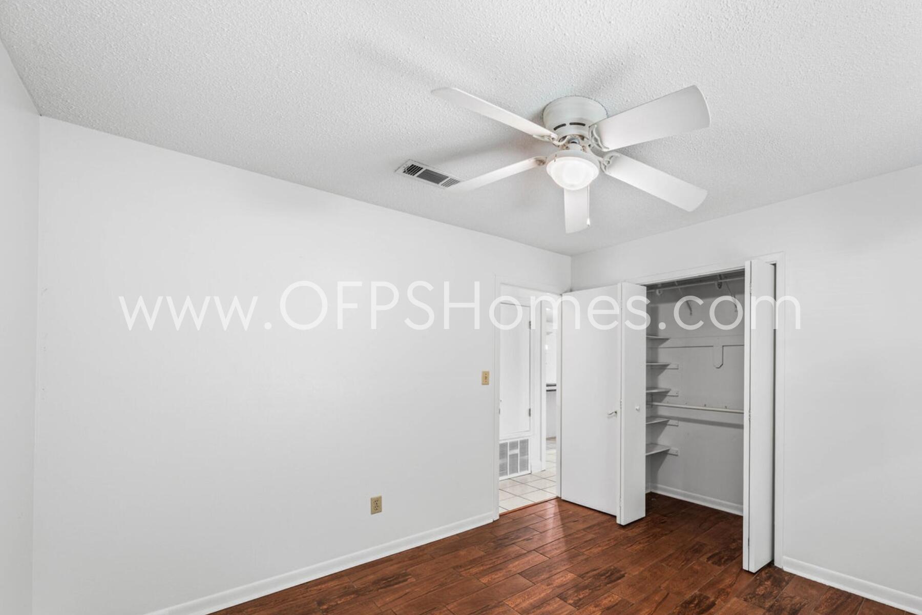 EASTWOOD - Residential Lease