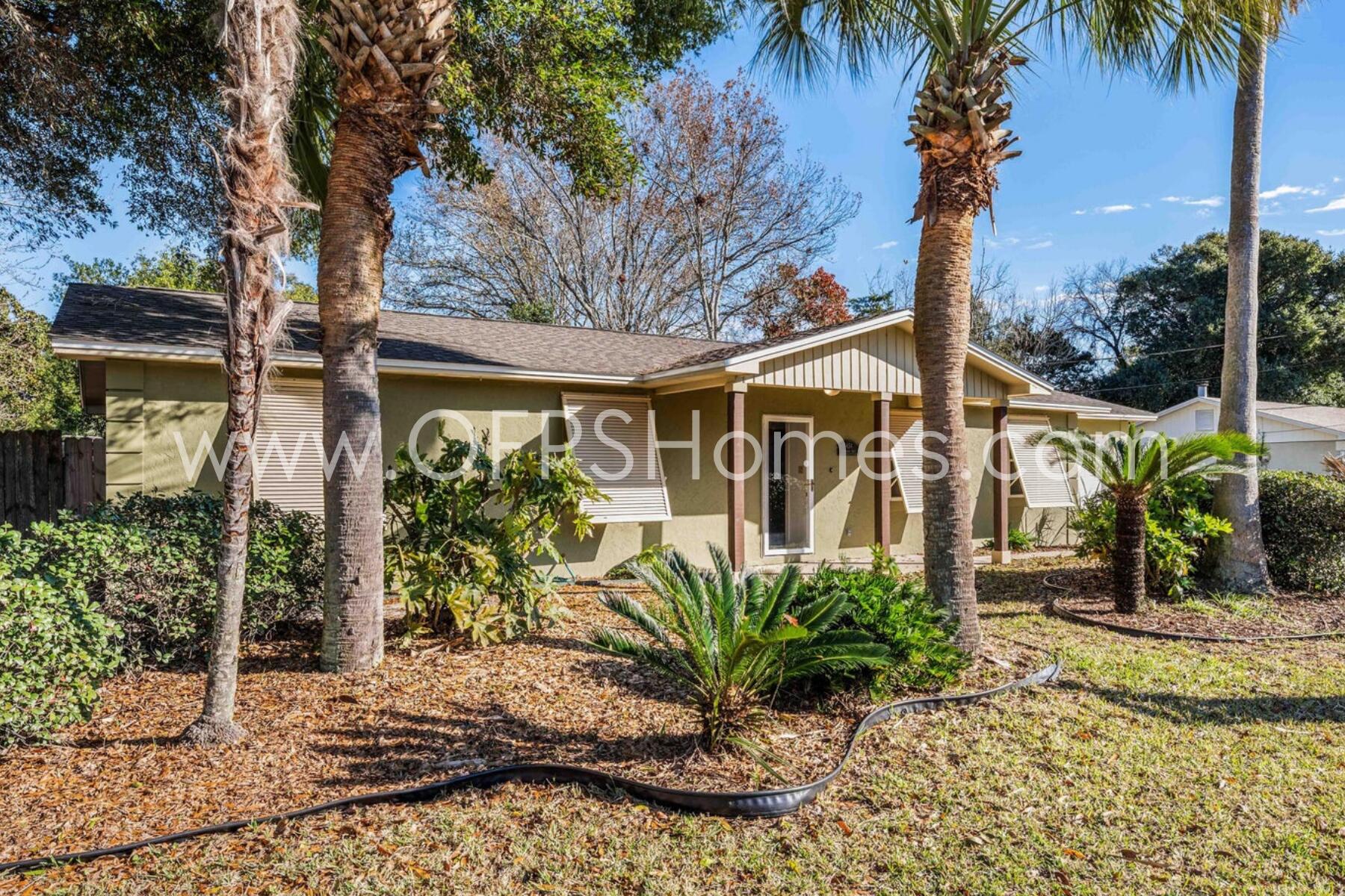 EASTWOOD - Residential Lease