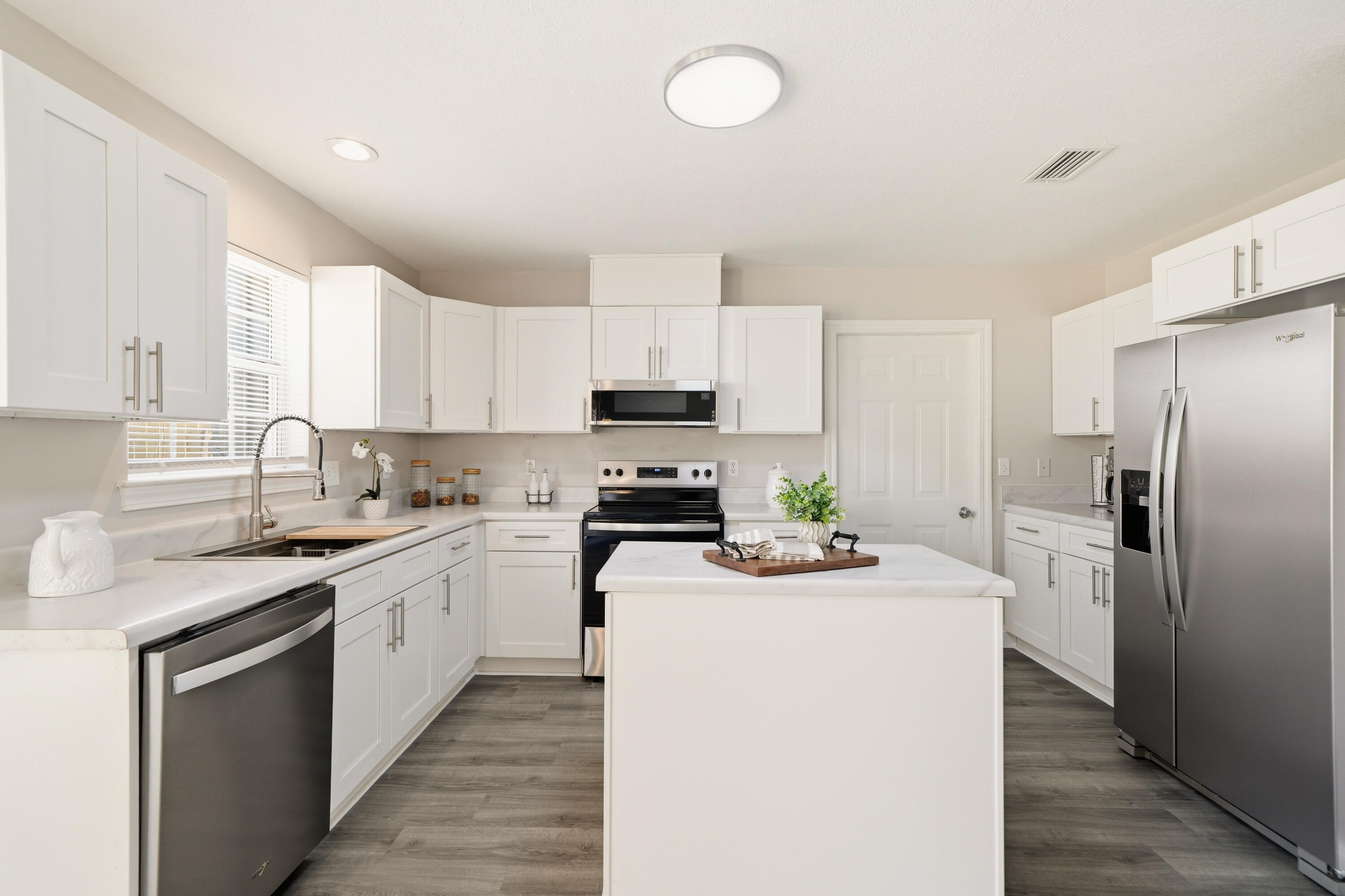 Aggressively Priced -- Fully Updated & Move-In Ready
2026 Roof • 2024 AC • 2026 Water Heater • 2026 Stainless-Steel Appliances • Newer Kitchen • New Floors • New Fans & Lights • Hurricane Shutters
This 100% move-in-ready 3BR / 2.5BA / 1,700 SF two-story home delivers every major upgrade buyers want -- all completed in 2026. Located at the end of a quiet cul-de-sac just minutes from Hurlburt Field, it offers privacy, convenience, and long-term peace of mind.
✨ Key Features
All major systems replaced in 2026 -- roof, 2024 HVAC, water heater, and appliances

New kitchen with updated cabinets and 2026 stainless-steel appliance package

New flooring throughout plus new fans and lighting

Hurricane shutters for added storm protection