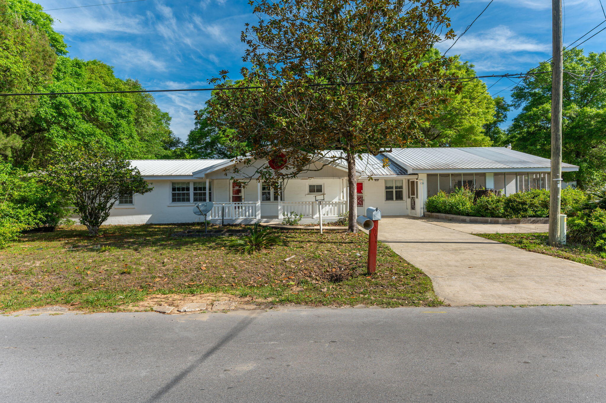 MORRIS ADDN TO CRESTVIEW - Residential