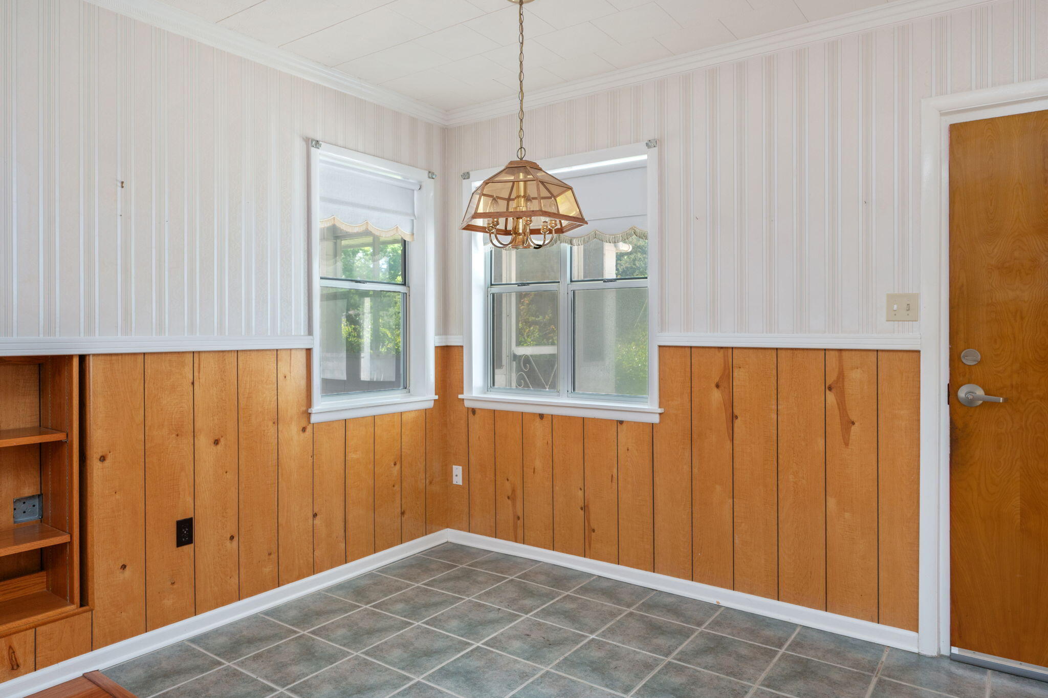 MORRIS ADDN TO CRESTVIEW - Residential
