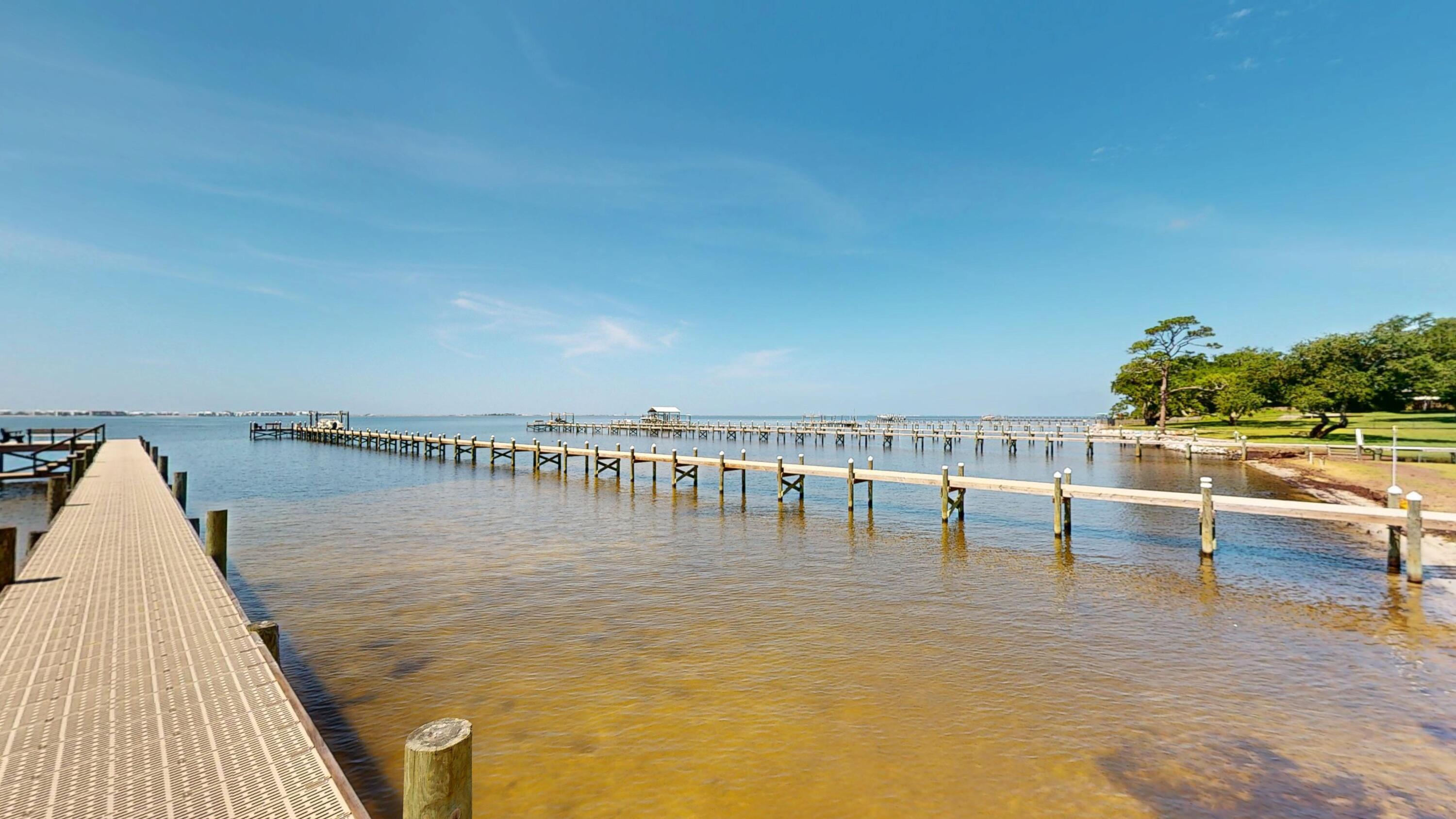 MAGNOLIA HARBOR - Residential