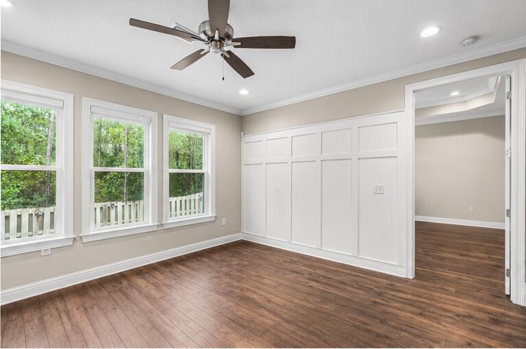 LAUREL OAKS S/D - Residential