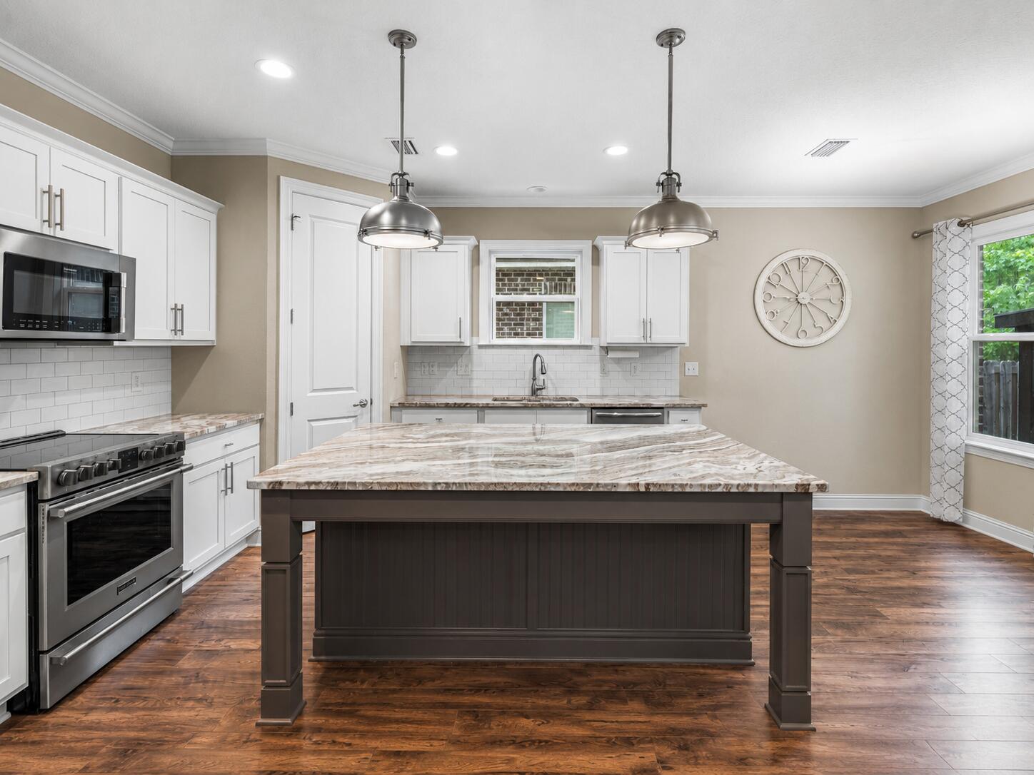 LAUREL OAKS S/D - Residential