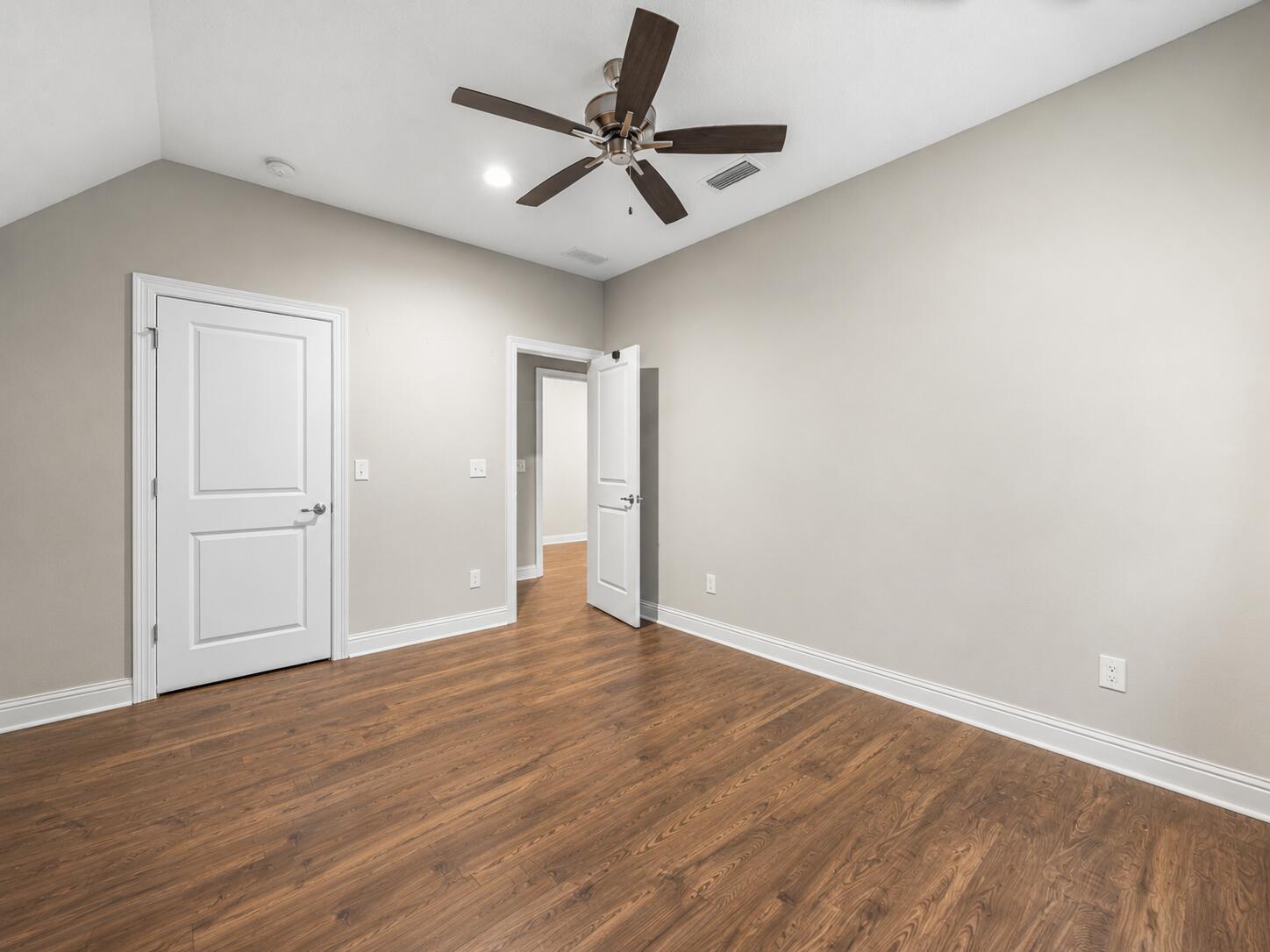 LAUREL OAKS S/D - Residential