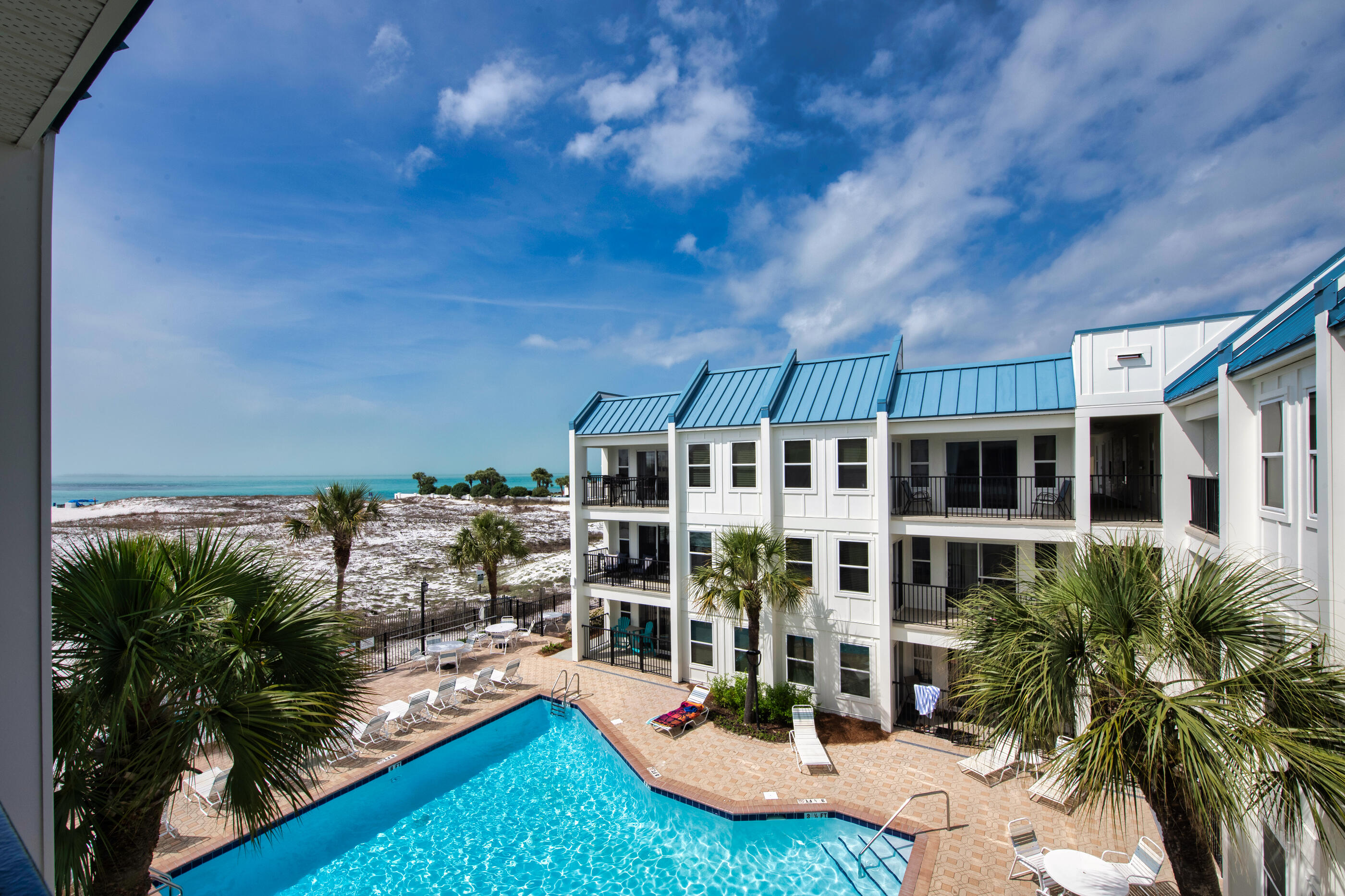 POOLSIDE VILLAS CONDO - Residential