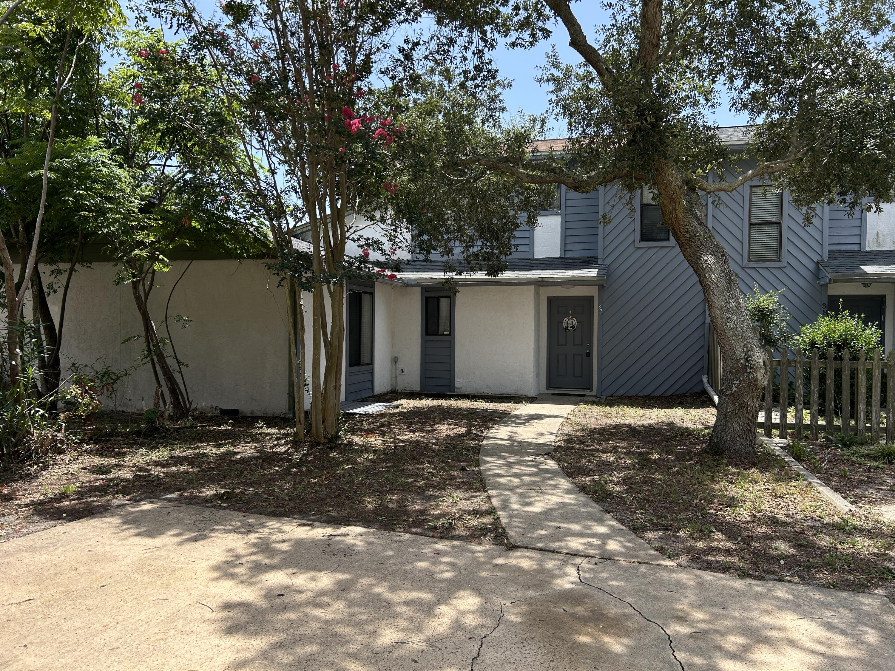 PINE RIDGE TRACE RESUB - Residential