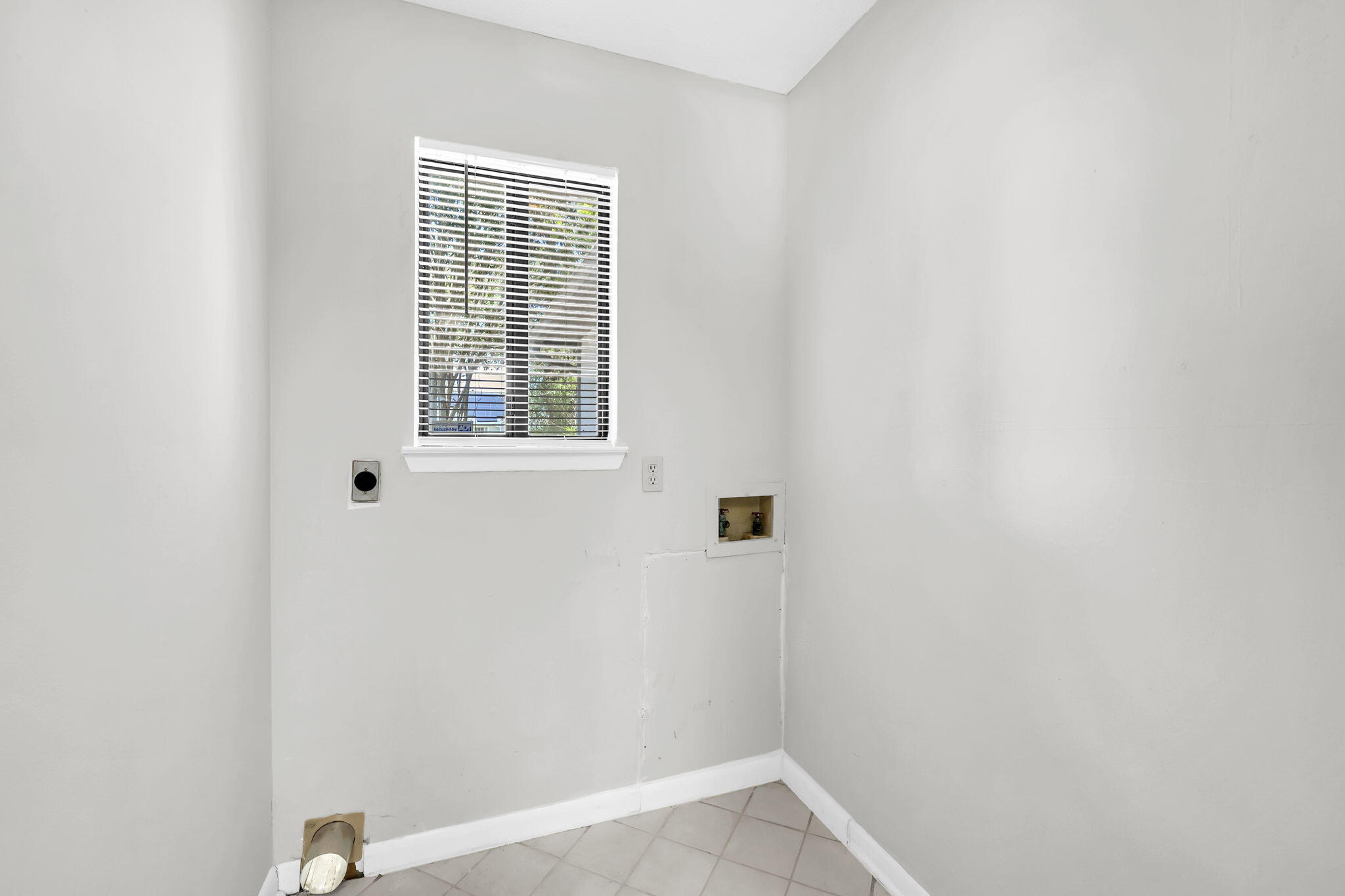 PINE RIDGE TRACE RESUB - Residential