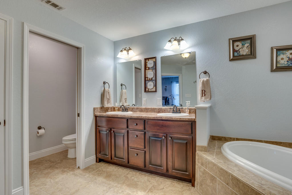 NAVARRE S/D 2ND ADDN - Residential