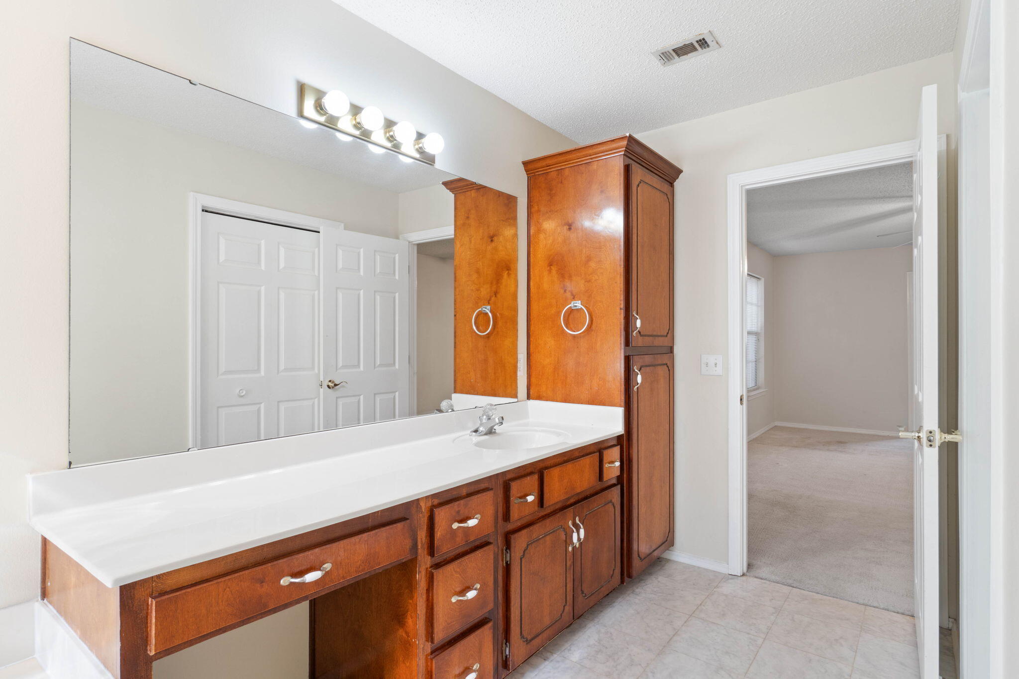 PLANTATION OAKS S/D - Residential Lease