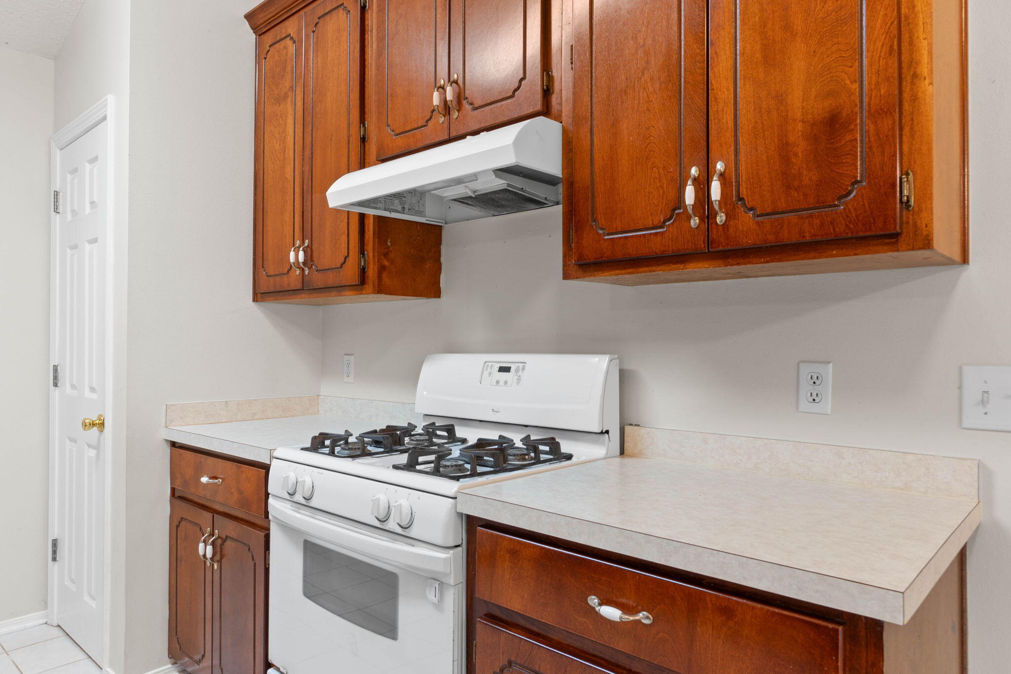 PLANTATION OAKS S/D - Residential Lease