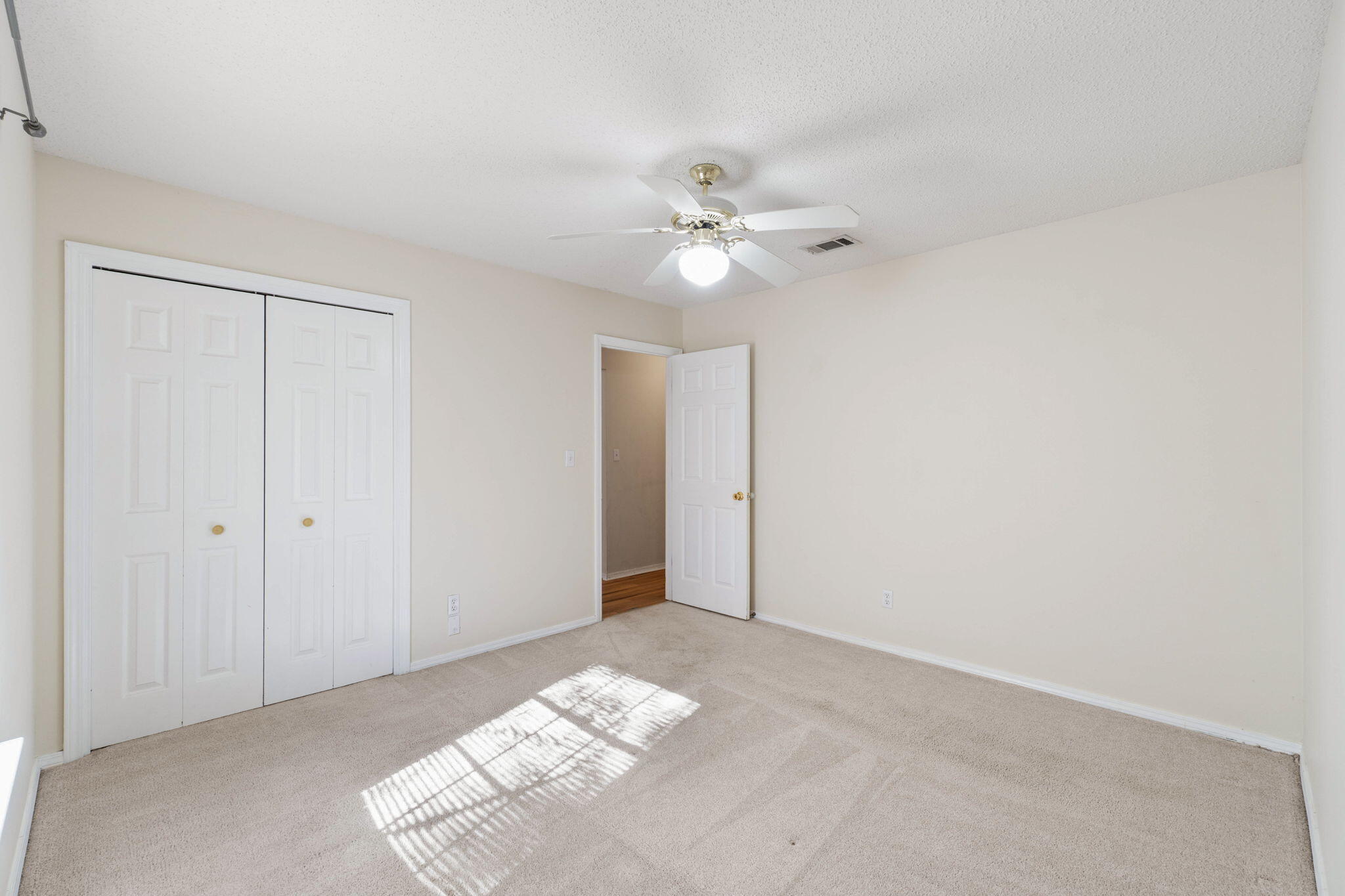 PLANTATION OAKS S/D - Residential Lease