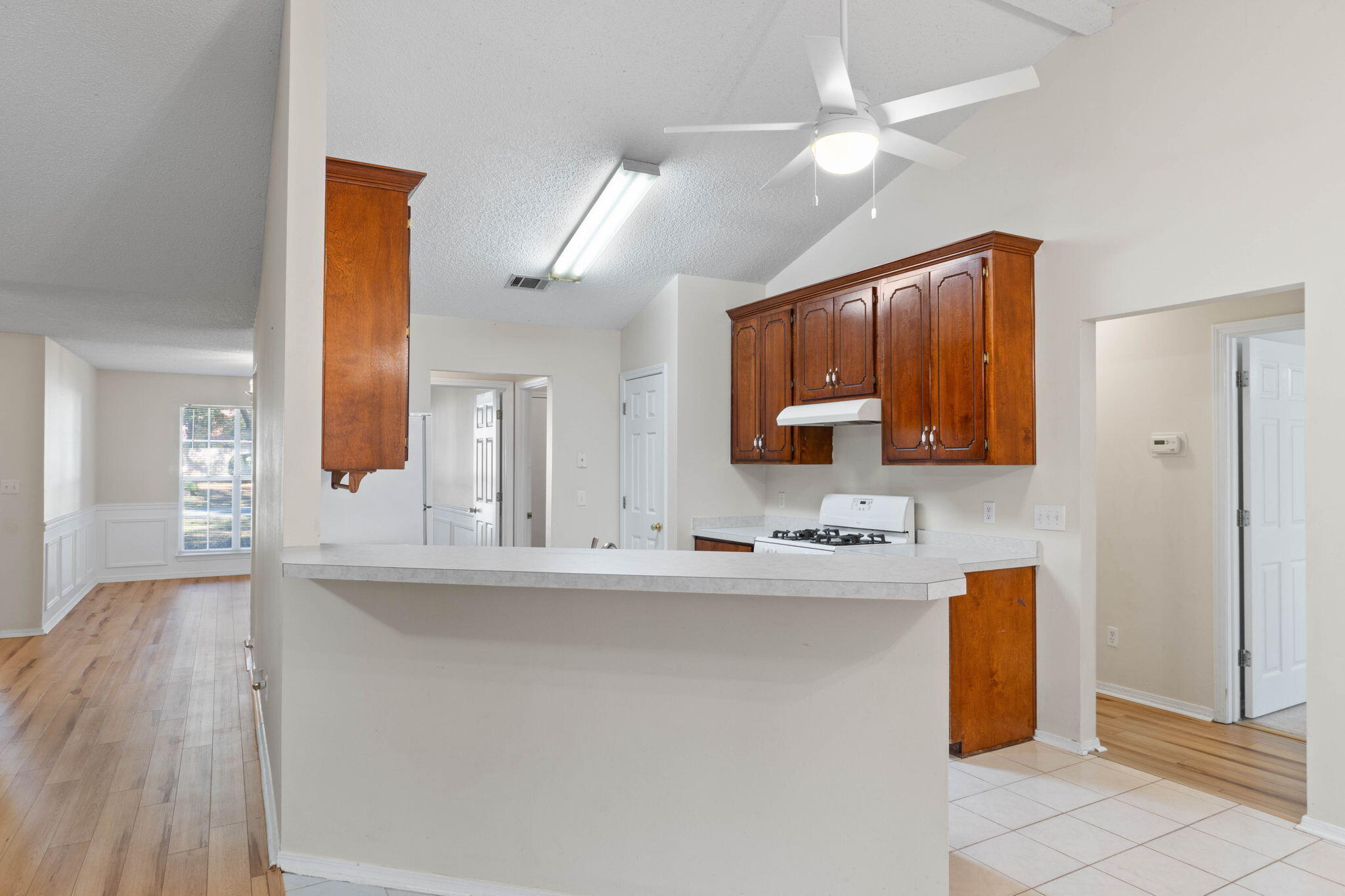 PLANTATION OAKS S/D - Residential Lease