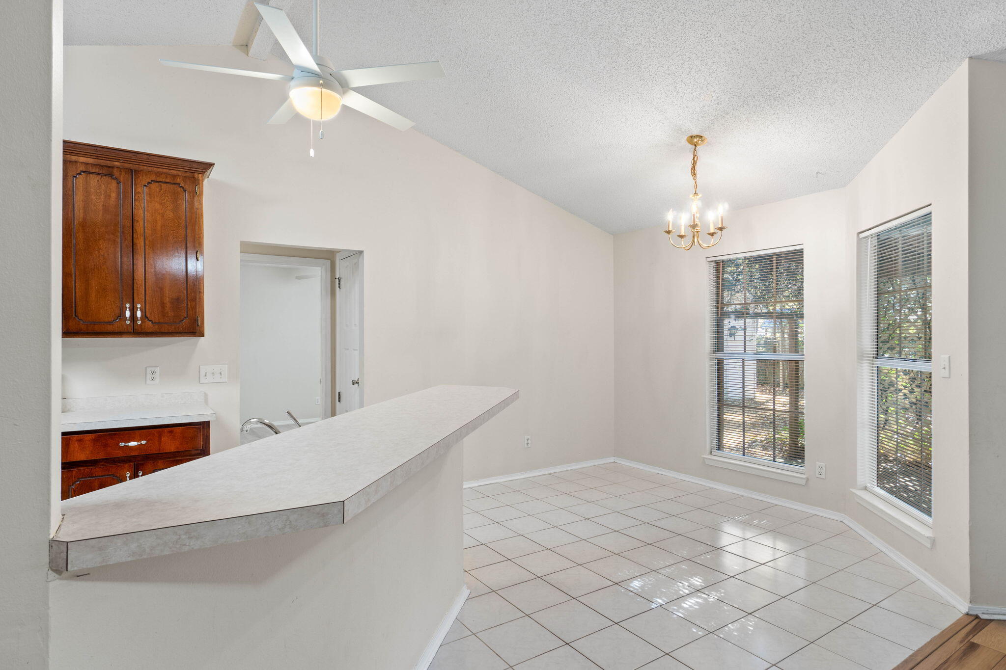 PLANTATION OAKS S/D - Residential Lease