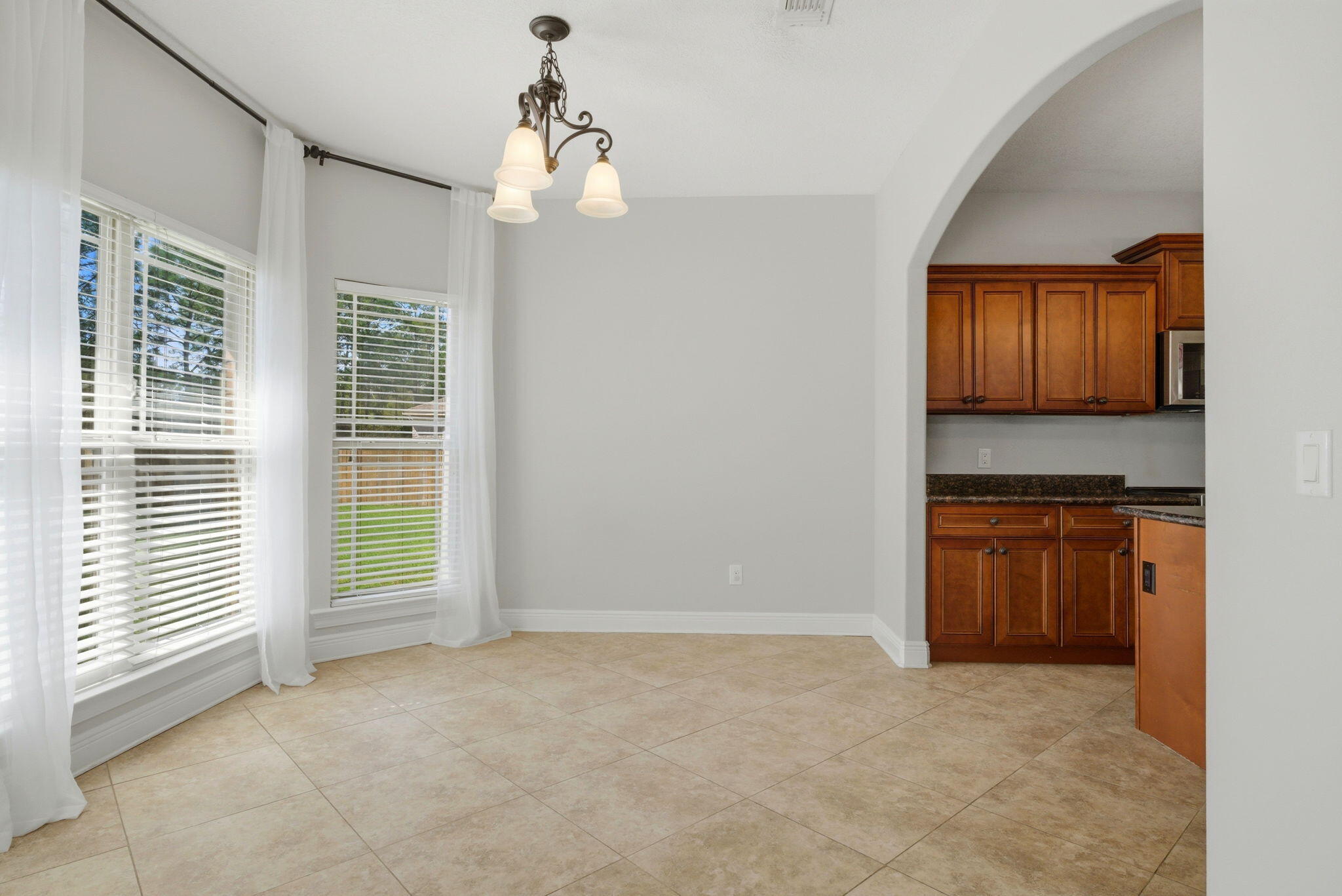 HOLLEY BY THE SEA - Residential