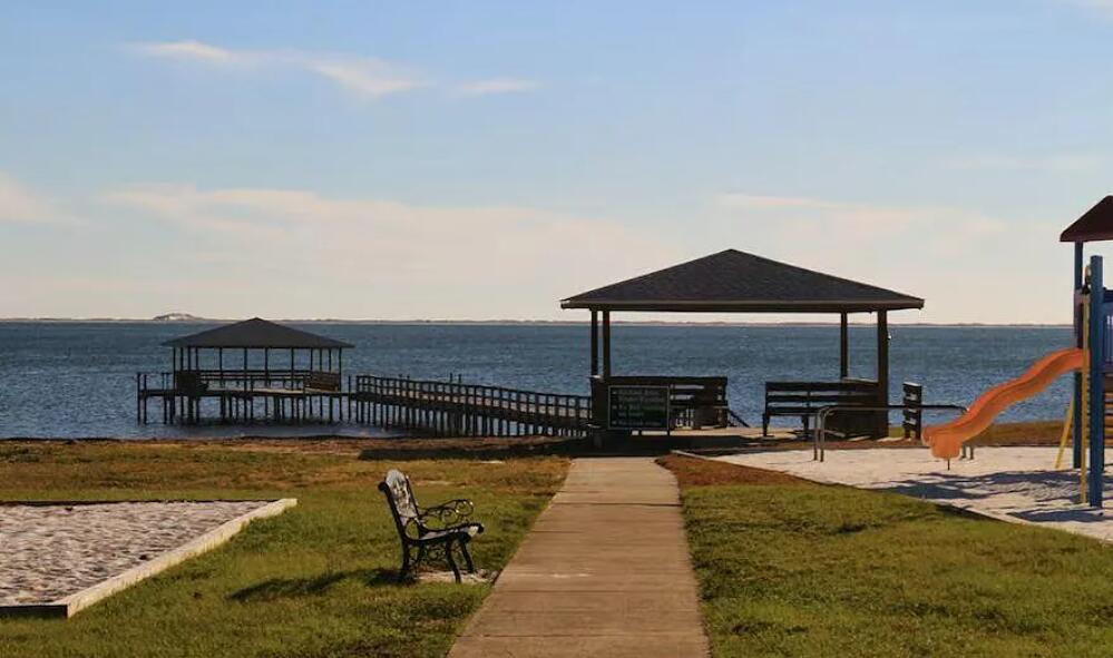 HOLLEY BY THE SEA - Residential