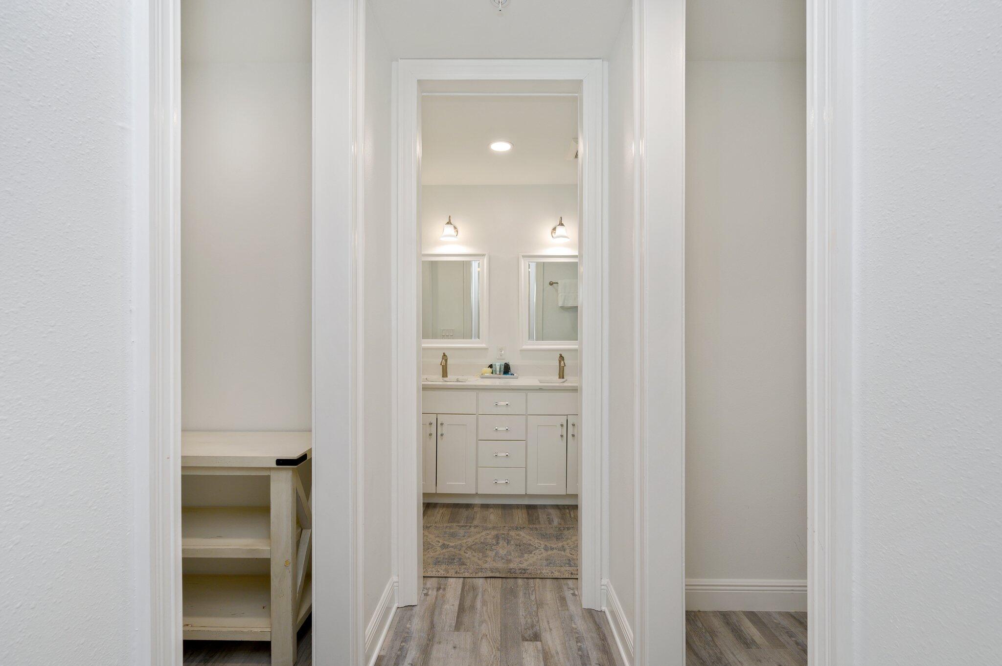GULF PLACE RESIDENCES - Residential