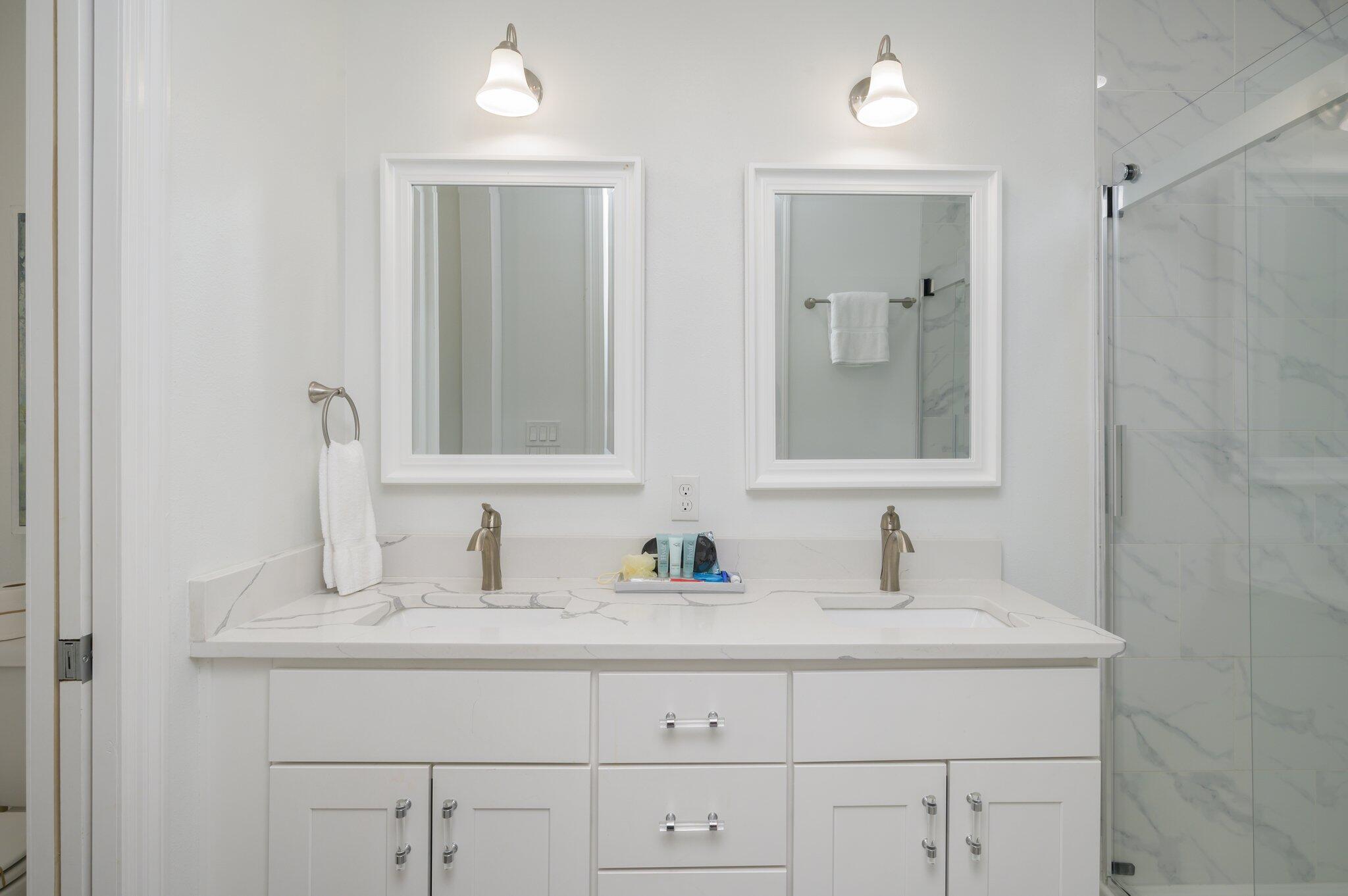 GULF PLACE RESIDENCES - Residential