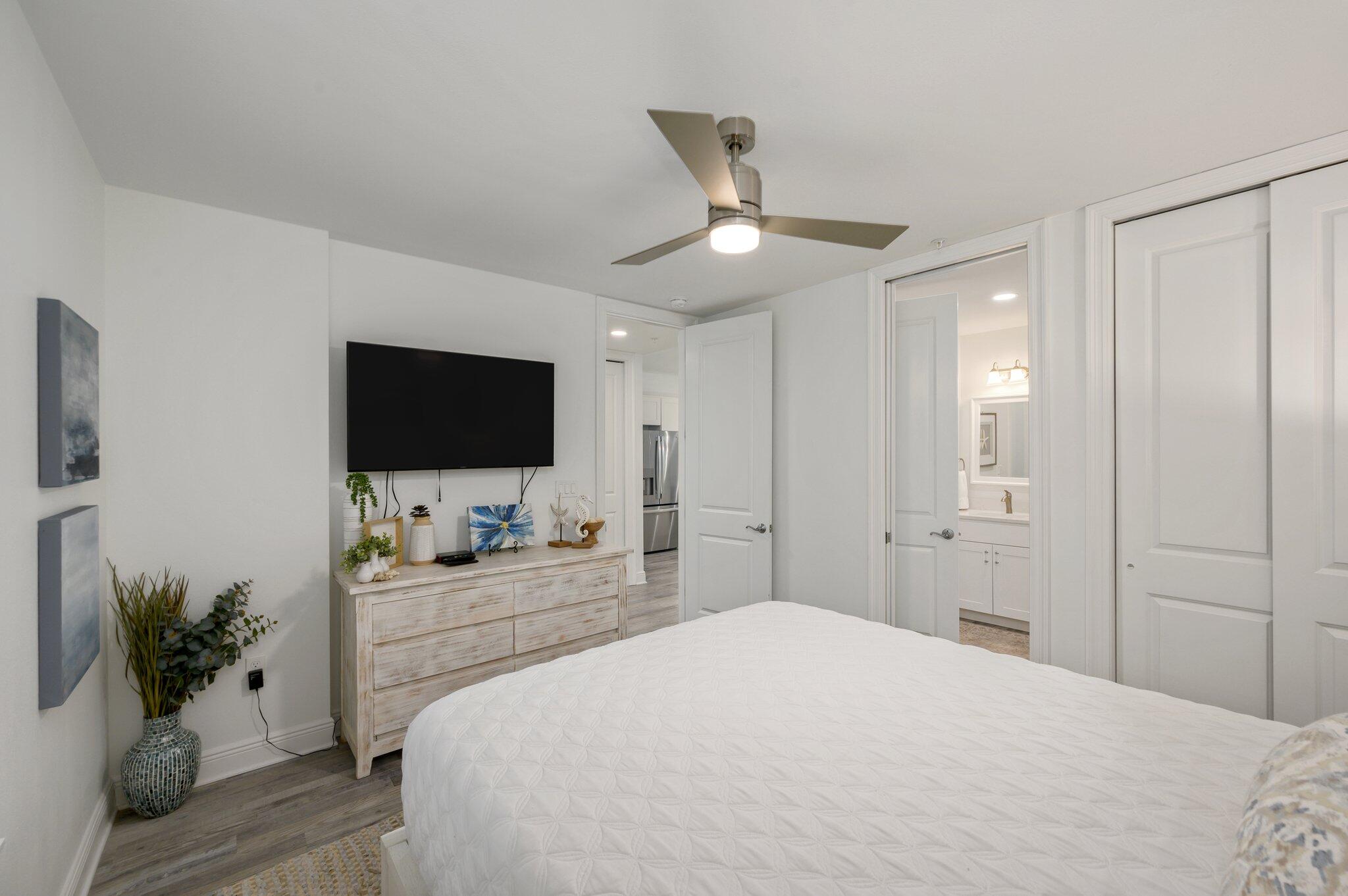 GULF PLACE RESIDENCES - Residential