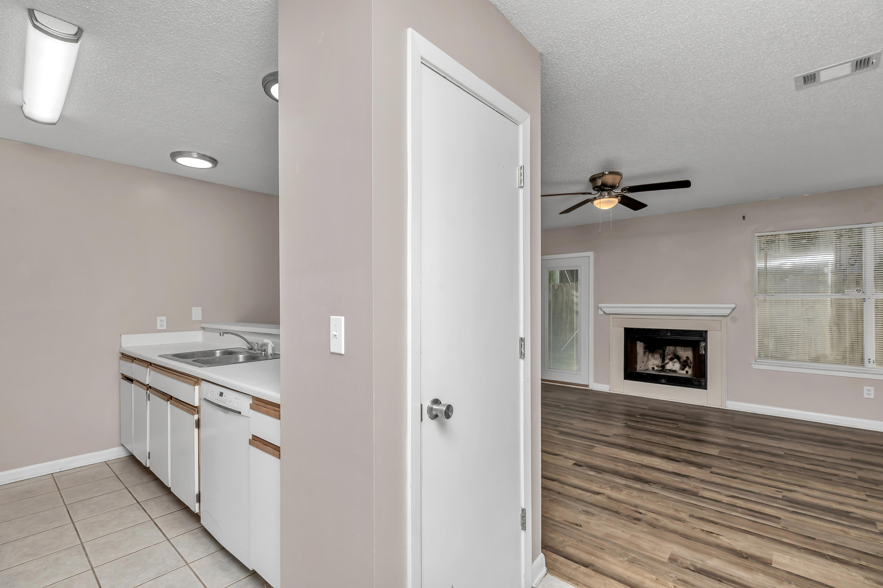 OLYMPIA COURT - Residential