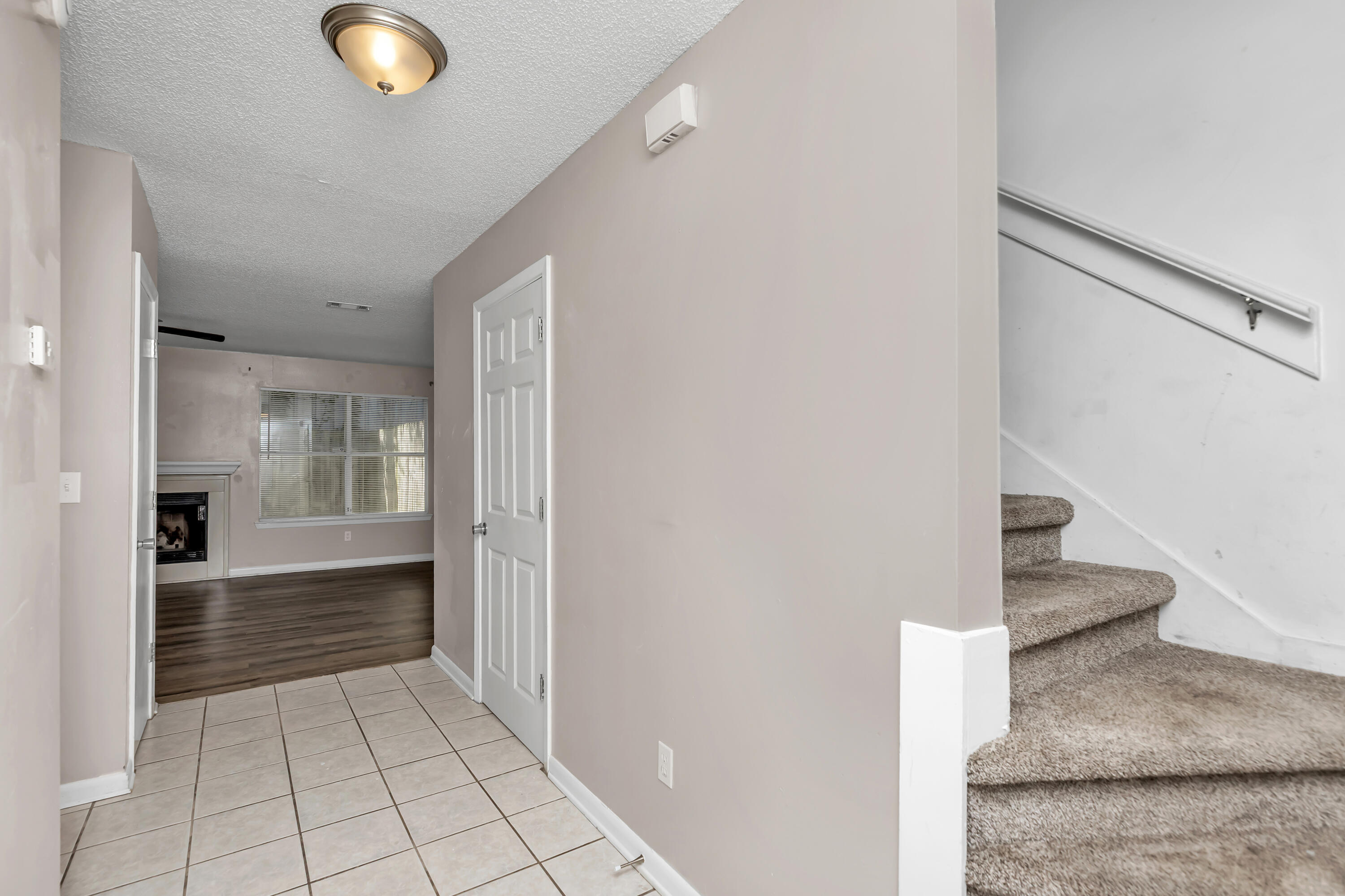 OLYMPIA COURT - Residential