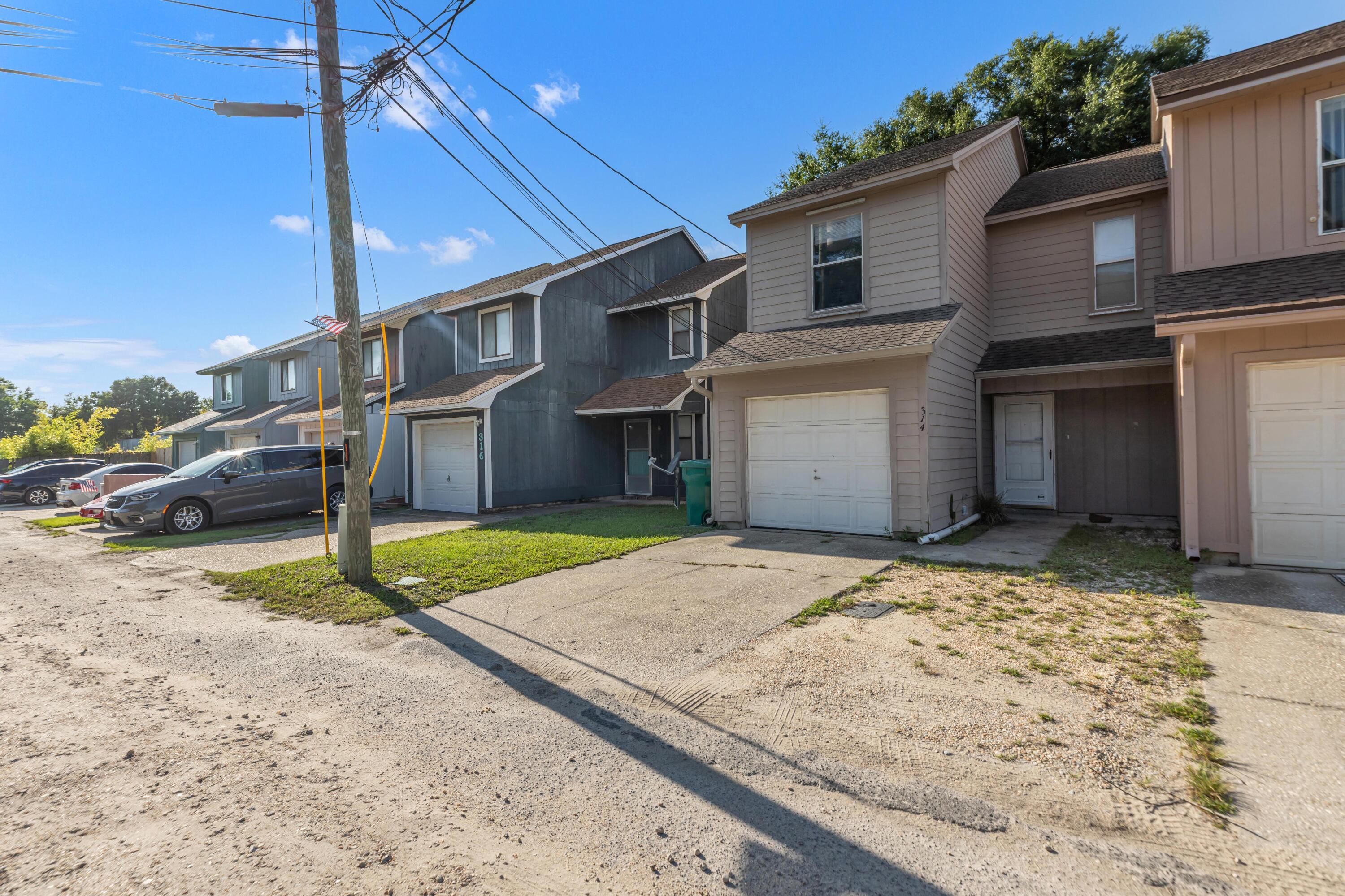 OLYMPIA COURT - Residential