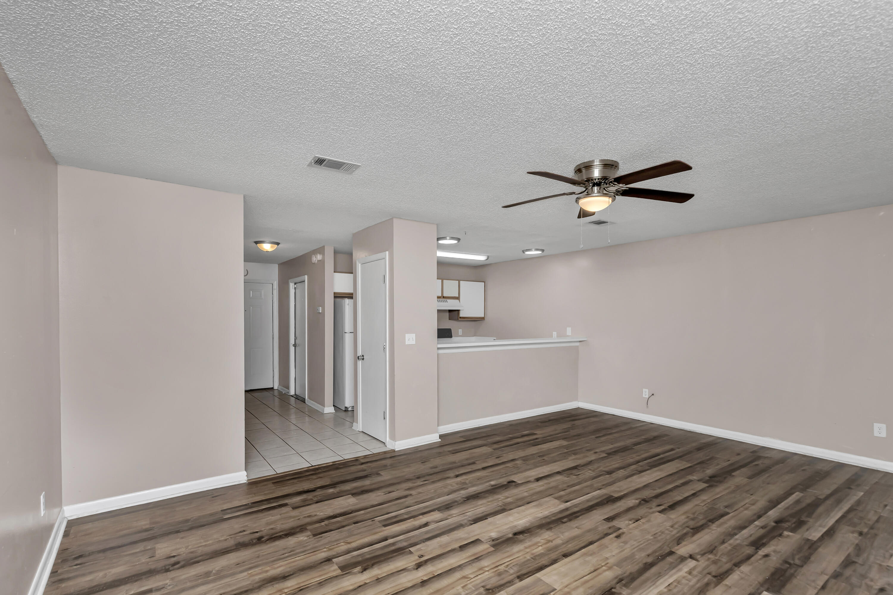 OLYMPIA COURT - Residential