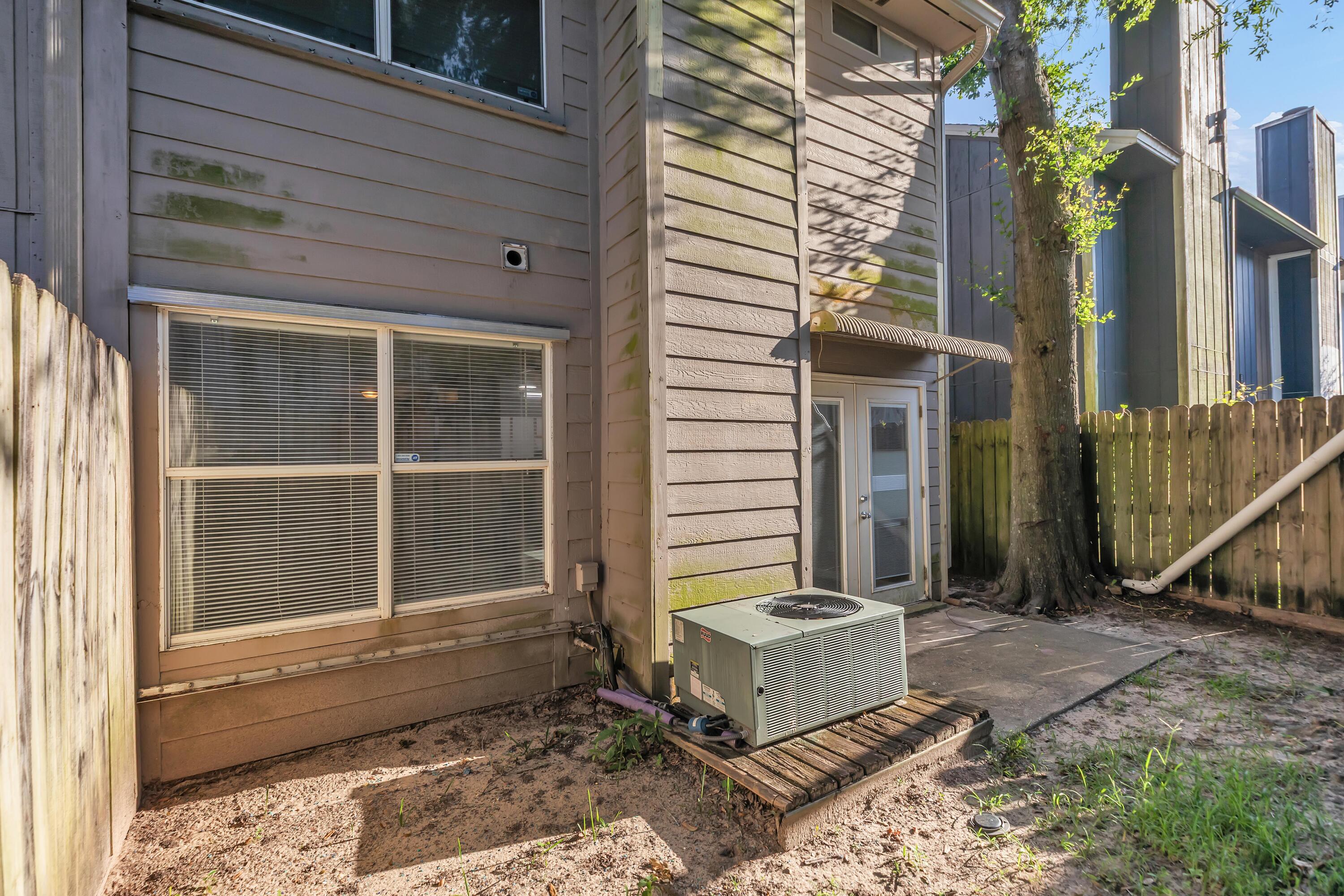 OLYMPIA COURT - Residential